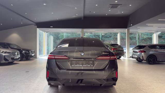 BMW 520 — photo 7