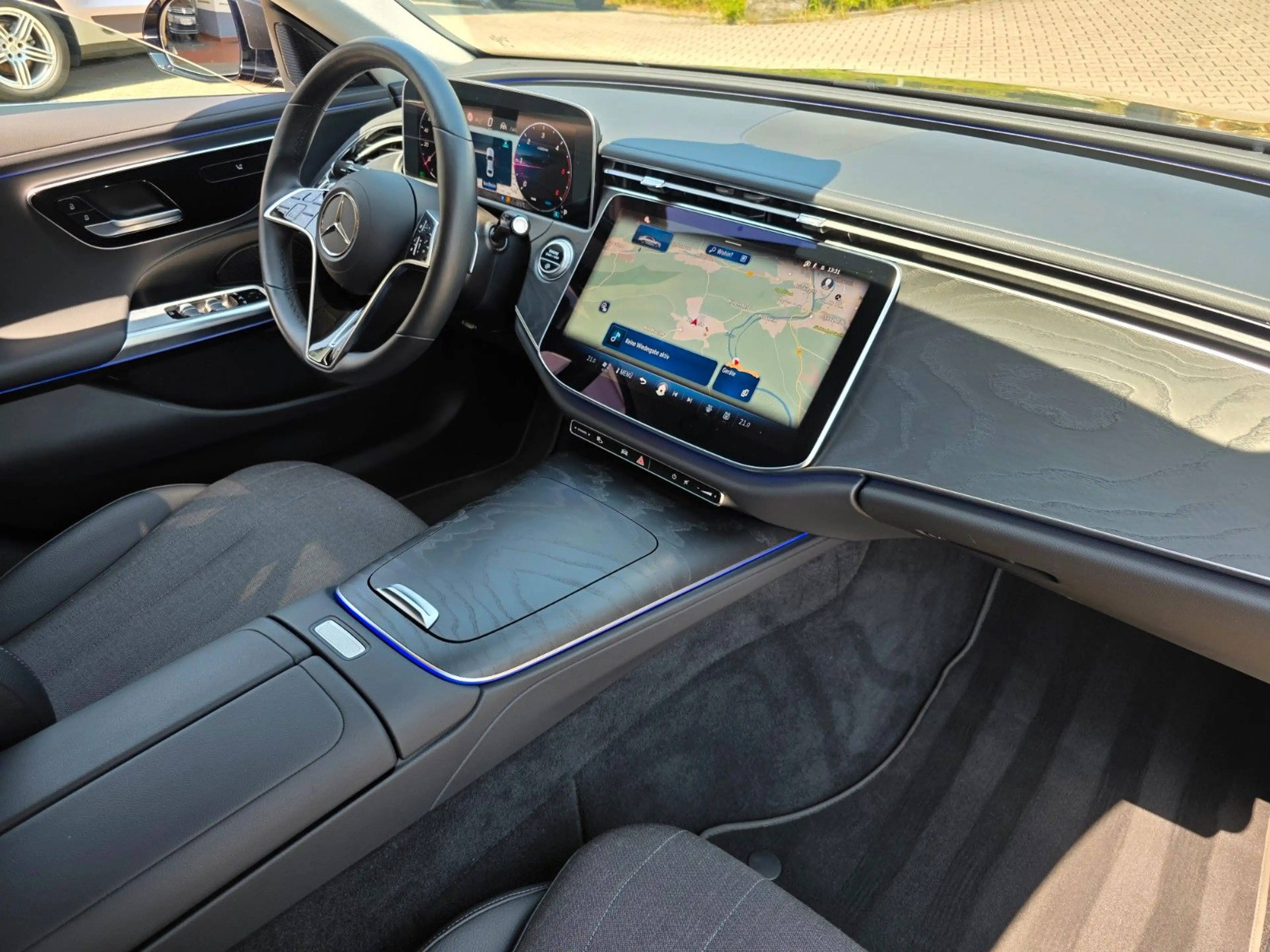 Mercedes-Benz E 220 d Avantgarde Advanced LED/distronic — photo 2