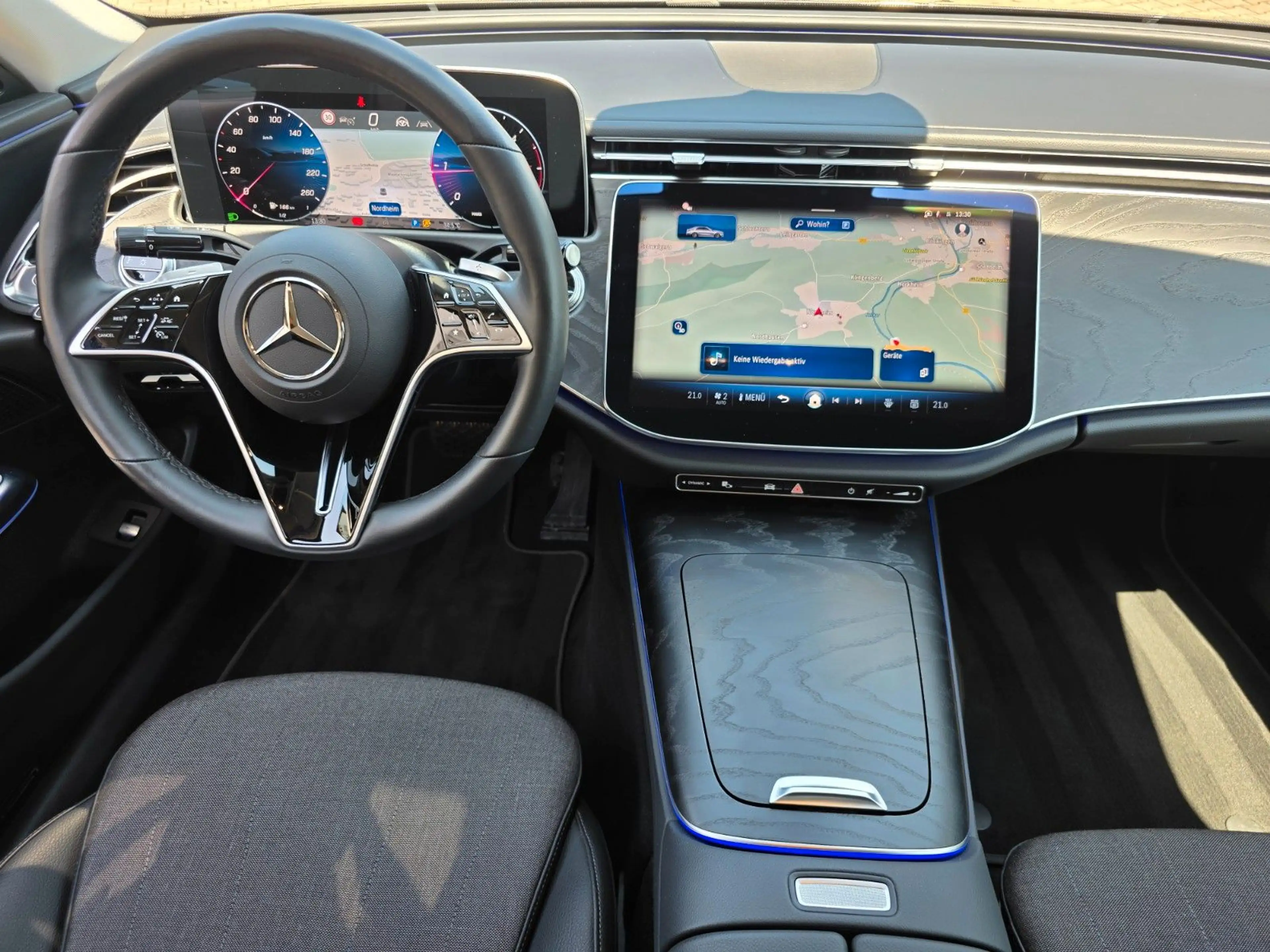 Mercedes-Benz E 220 d Avantgarde Advanced LED/distronic — photo 10