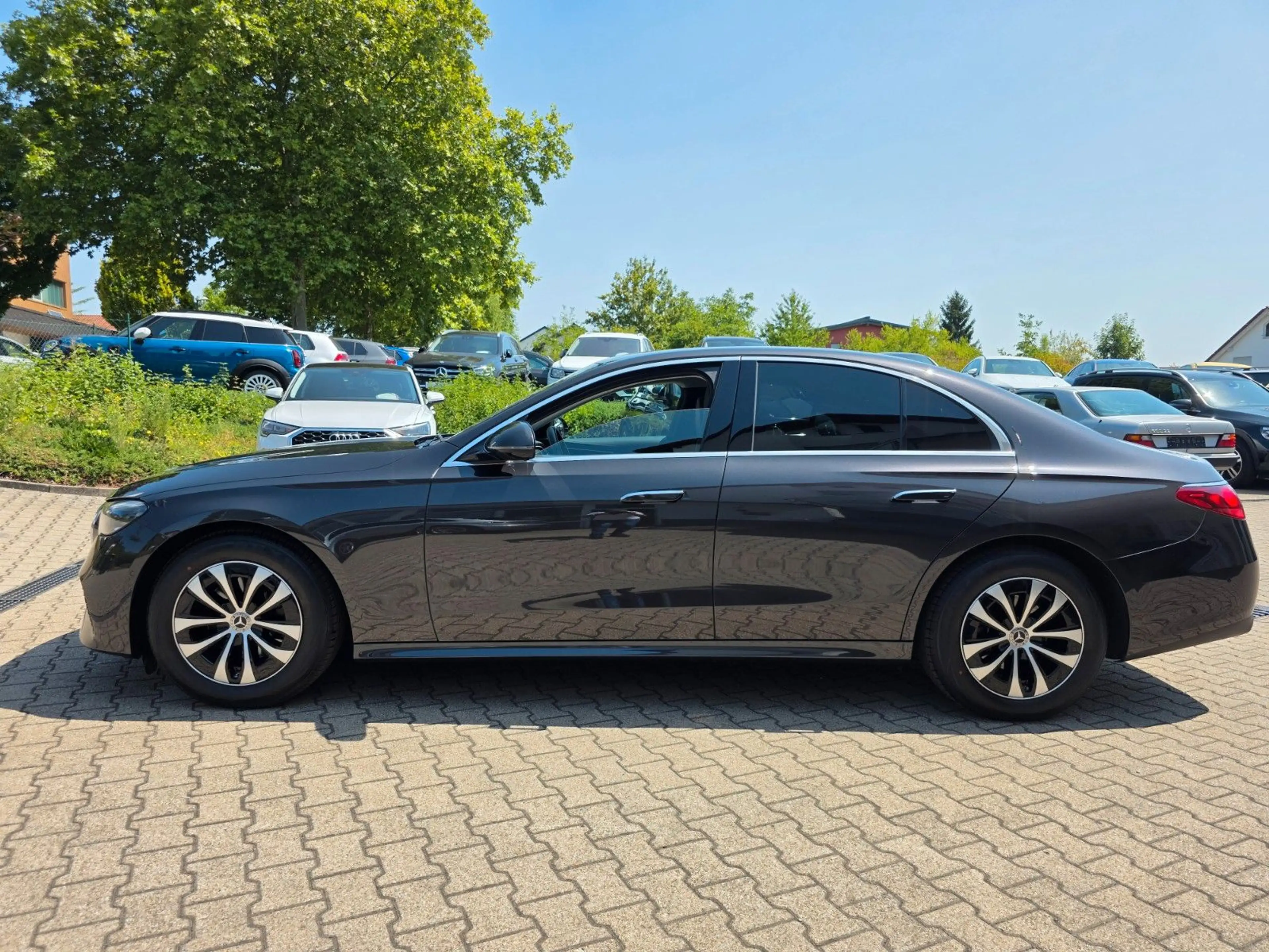 Mercedes-Benz E 220 d Avantgarde Advanced LED/distronic — photo 4