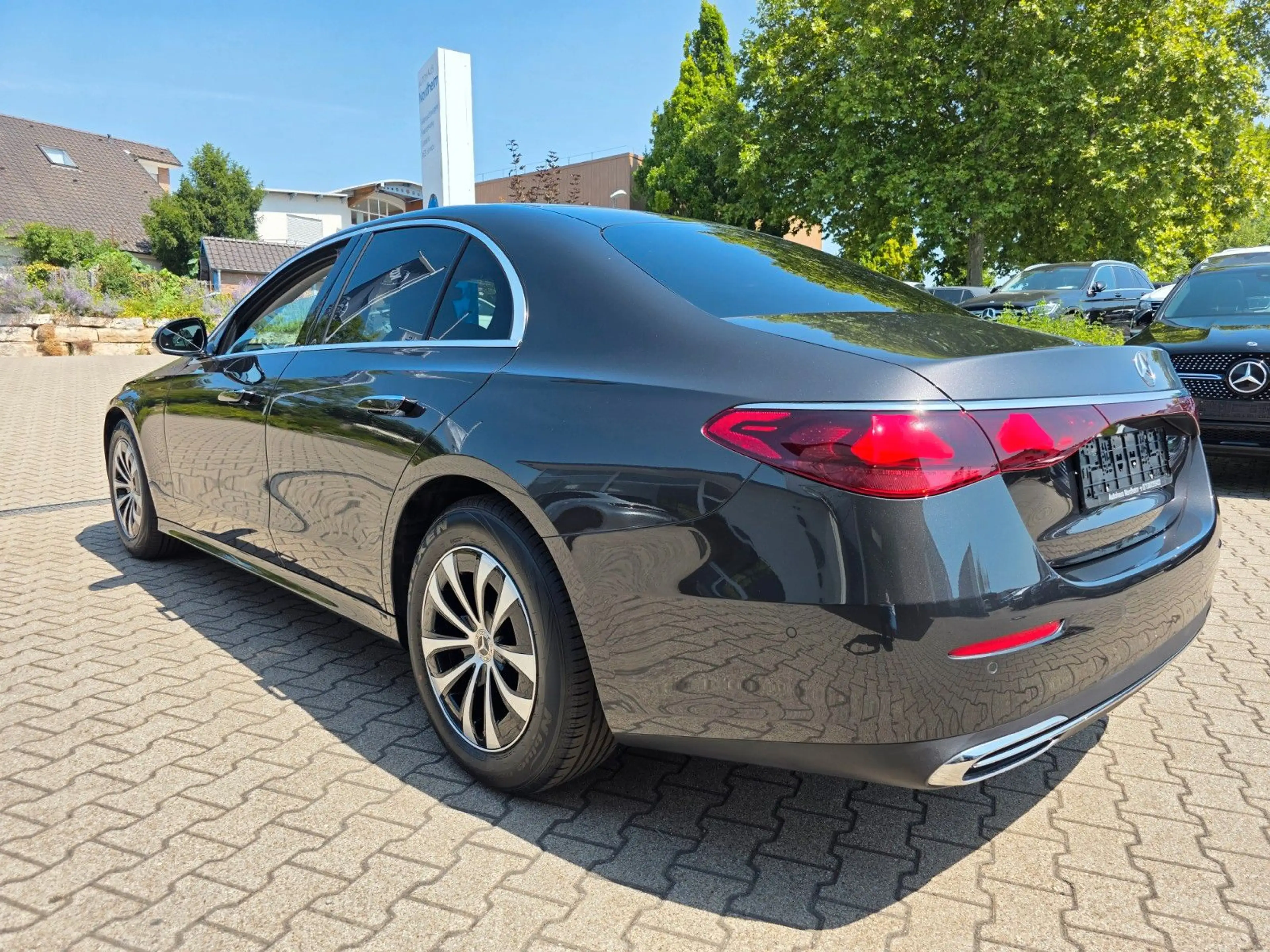Mercedes-Benz E 220 d Avantgarde Advanced LED/distronic — photo 5