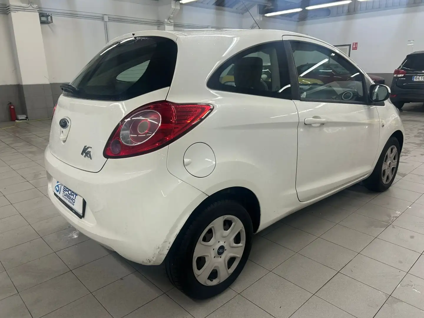 Ford Ka/Ka+ 1.20 Auto-S&S Trend+ Blanc - 2