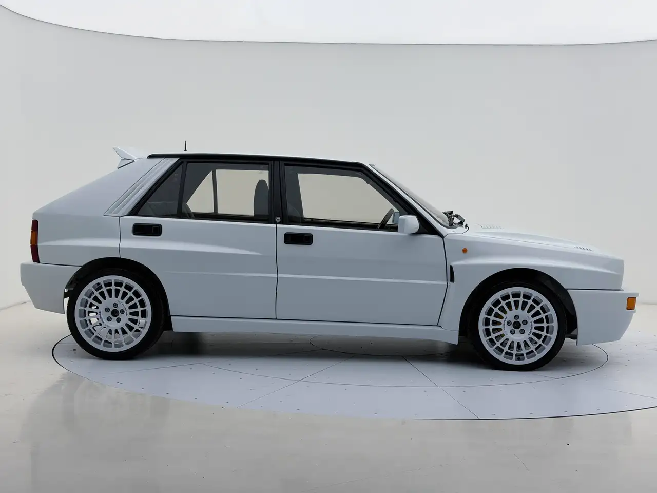 Lancia Delta 2.0 16v HF Integrale Evoluzione, foto 4