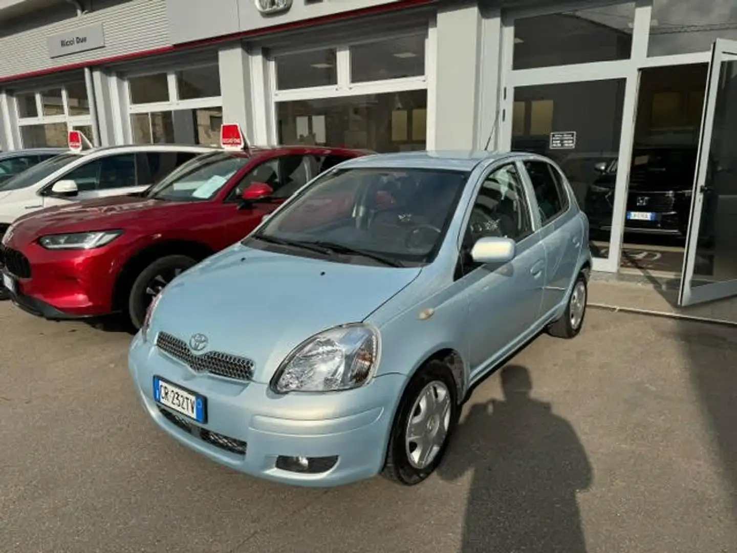 Toyota Yaris Yaris 5 porte 1.0 Benzina NEOPATENTATI Blu/Azzurro - 1
