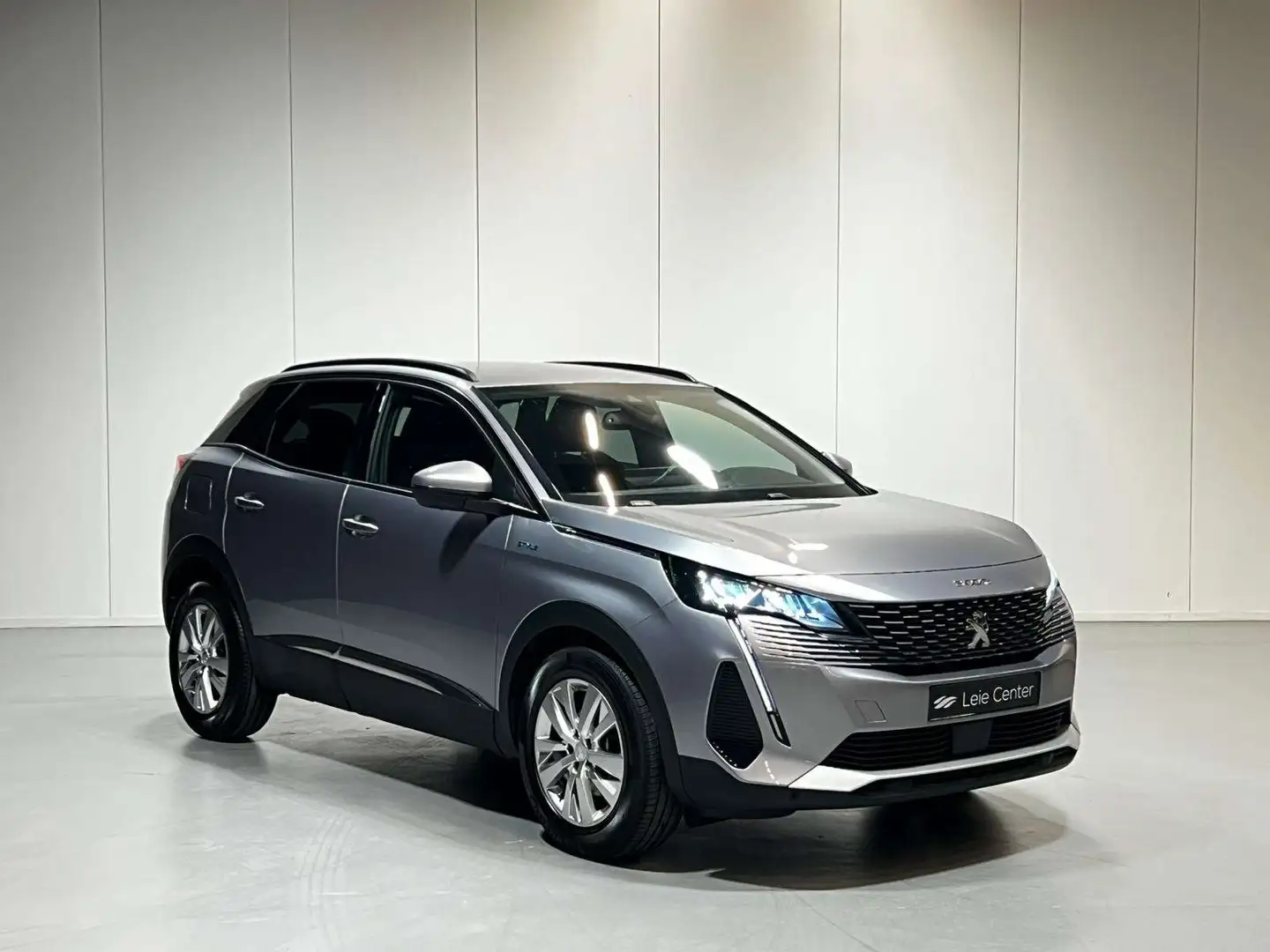 Peugeot 3008 1.5 BlueHDi Style Gris - 1