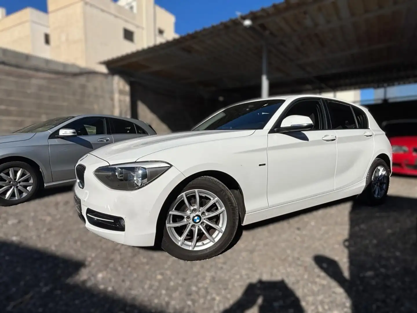 BMW 116 116i Essential Plus M-Sport Edition Blanc - 2