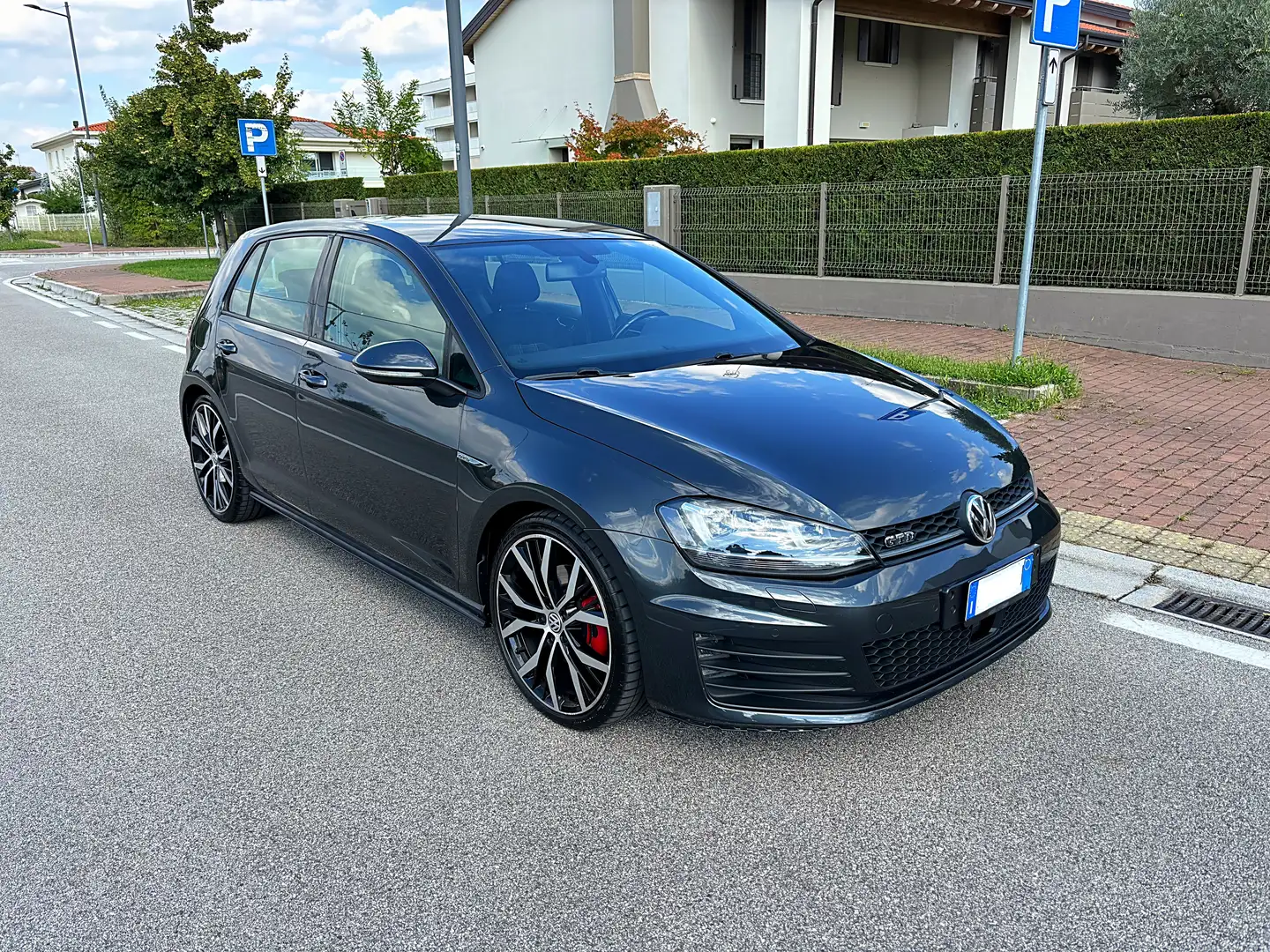Volkswagen Golf GTD OK PERMUTE DSG NAVI CERCHI 19 FARI LEED Gris - 1