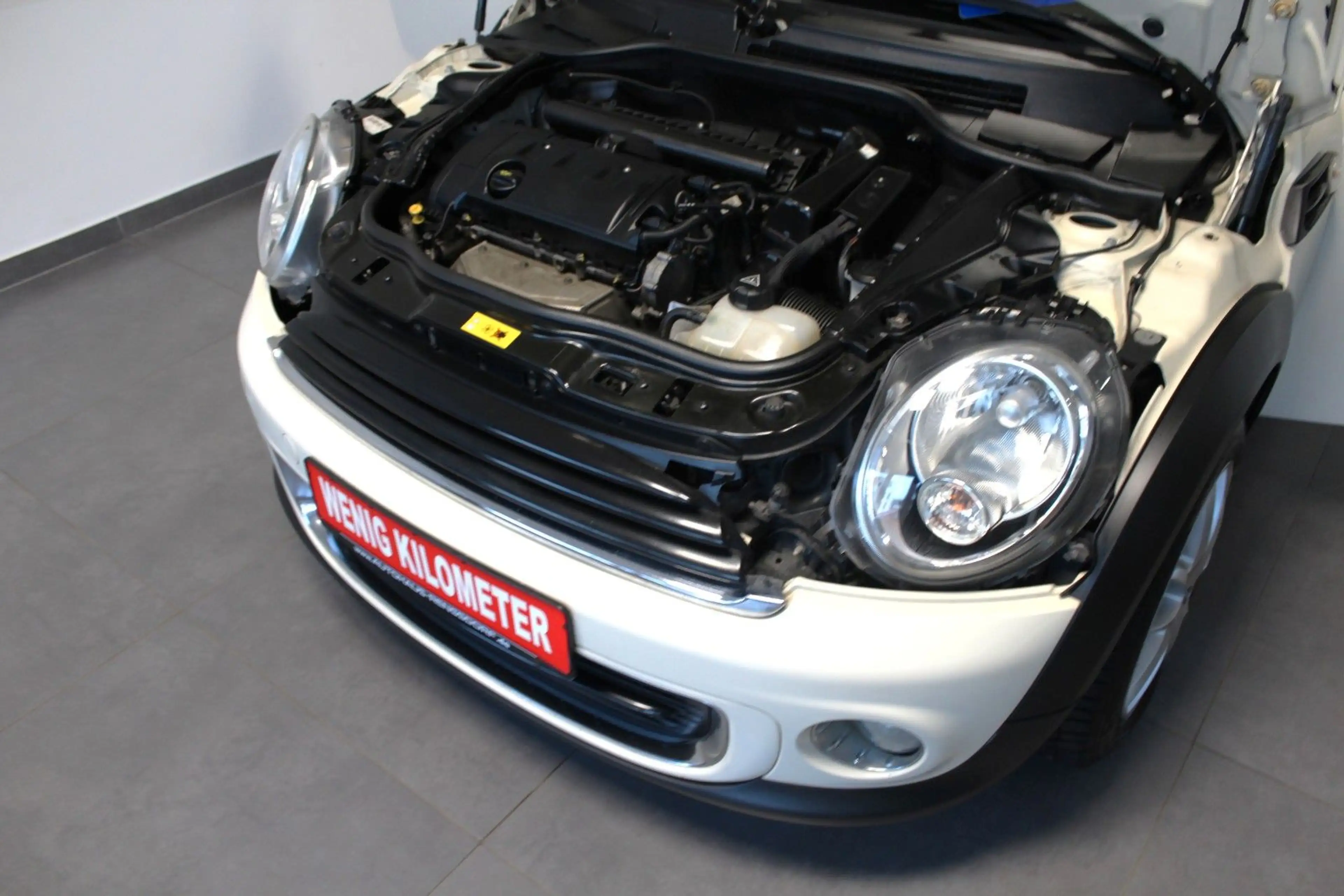 MINI One Mini One — photo 11