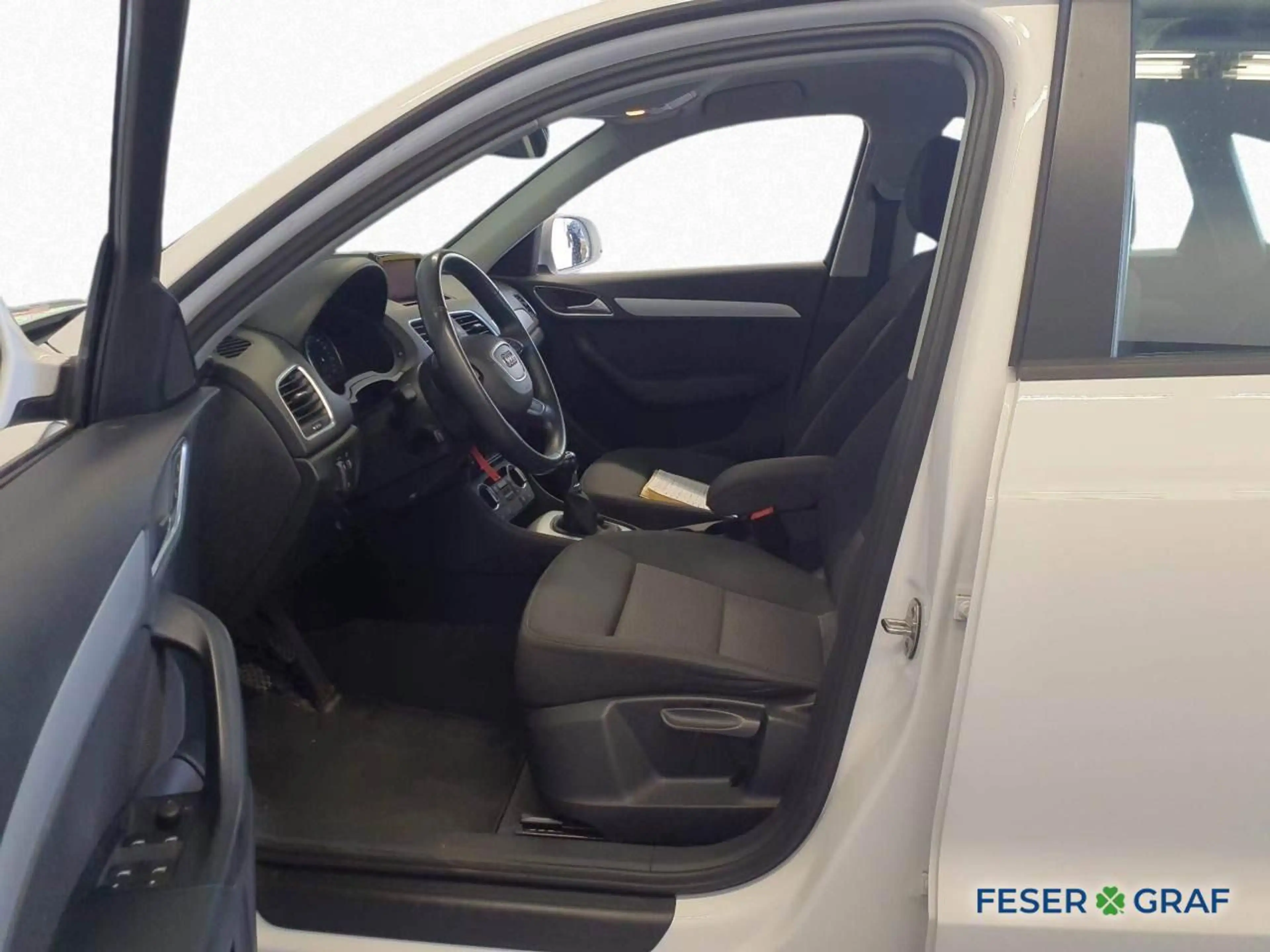 Audi Q3 1.4 TFSI ultra LED SHZ PDC Plus — photo 4