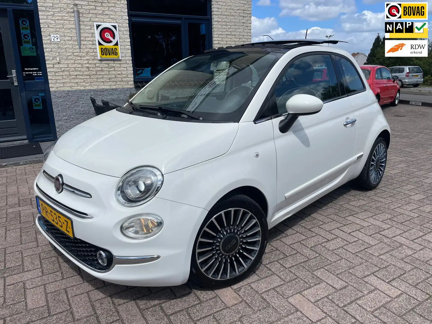 Fiat 500 0.9 TwinAir Turbo Lounge-SCHUIFDAK-NAV-NL AUTO Wit - 1
