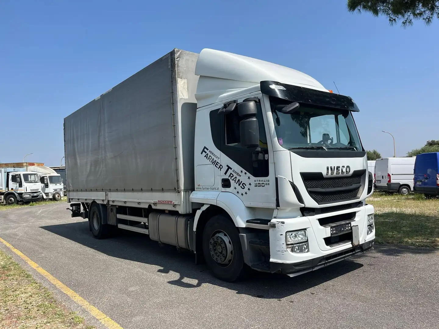 Iveco Daily Stralis 190S33 Bianco - 1
