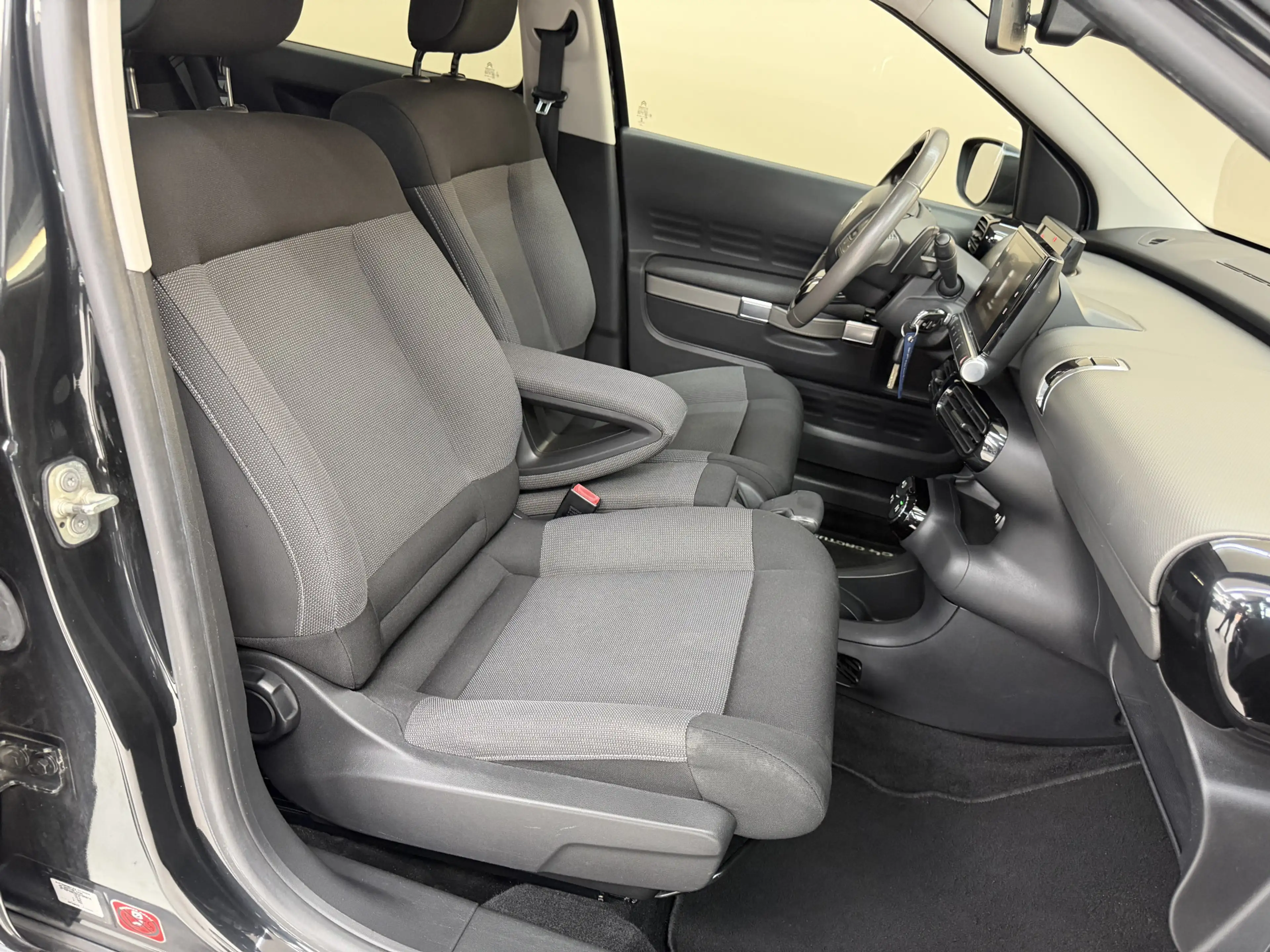 Citroen C4 Cactus 1.2 PureTech Shine, 82Pk, 2016, Nieuwe distributie — photo 12