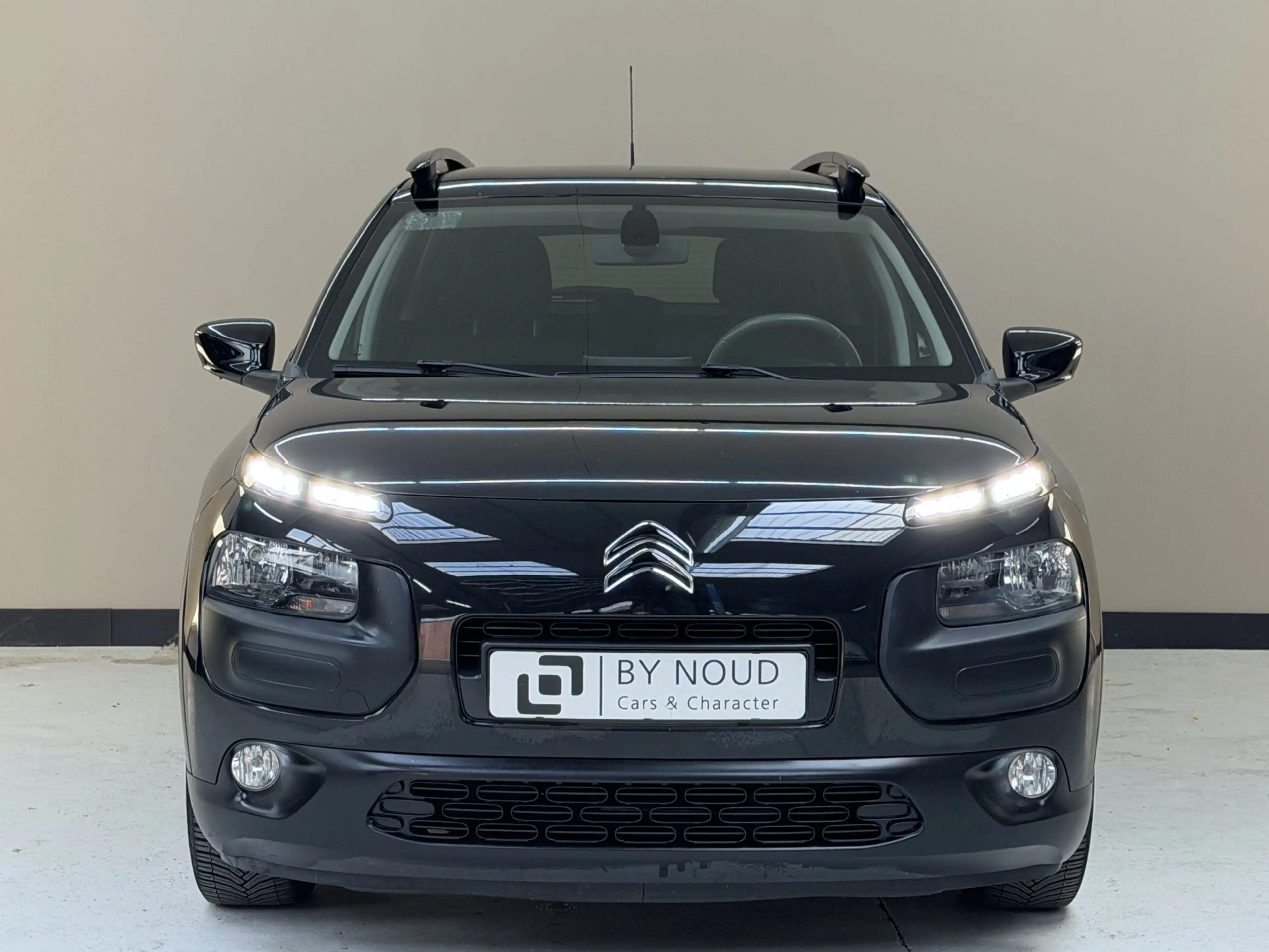 Citroen C4 Cactus 1.2 PureTech Shine, 82Pk, 2016, Nieuwe distributie — photo 13