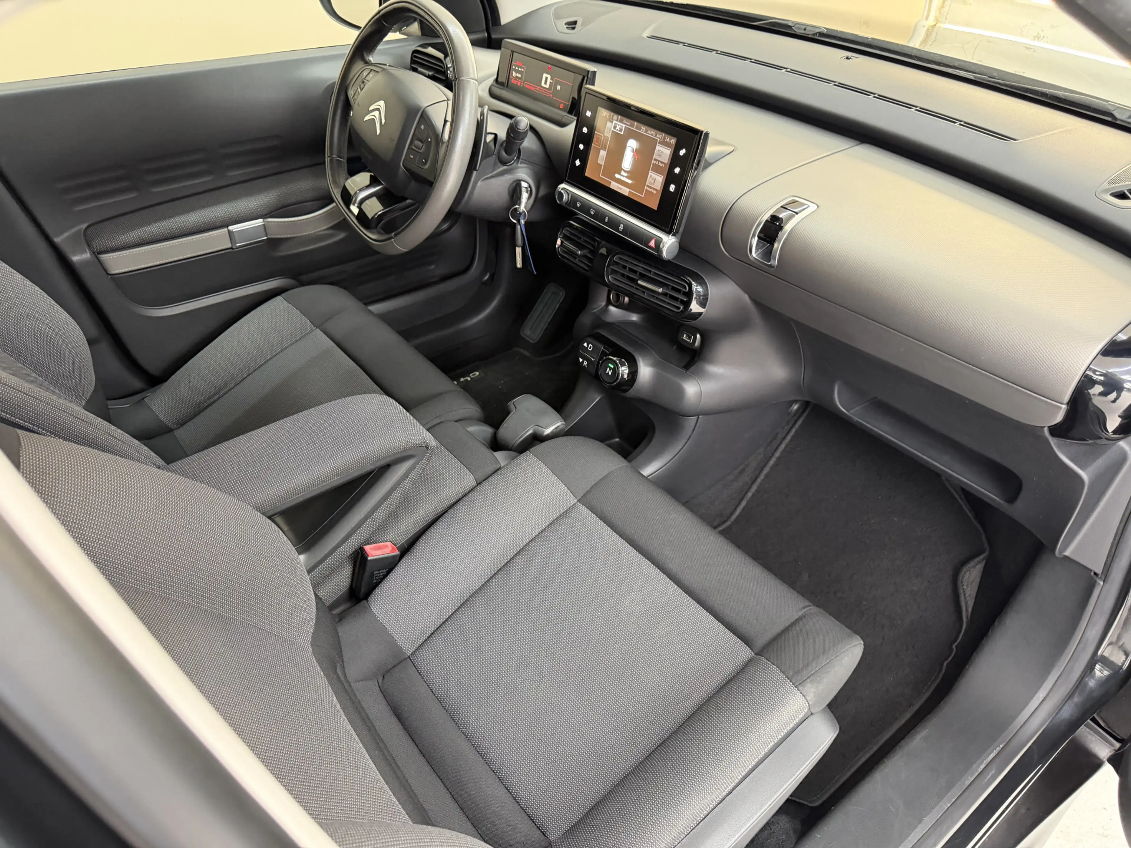 Citroen C4 Cactus 1.2 PureTech Shine, 82Pk, 2016, Nieuwe distributie — photo 10