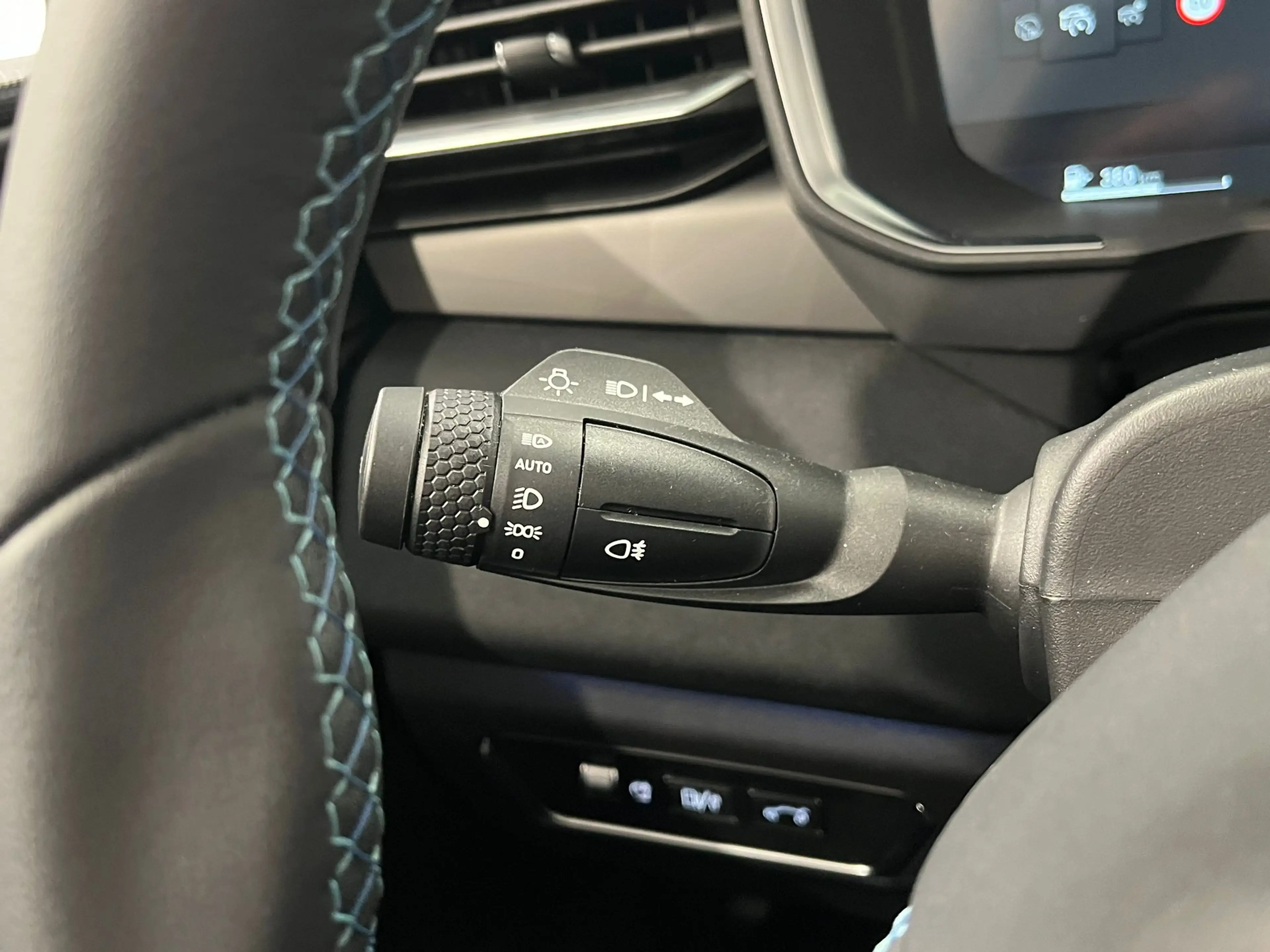 Lynk & Co 01 1.5 | 360 Camera | Panoramadak | Apple Carplay/And — photo 19