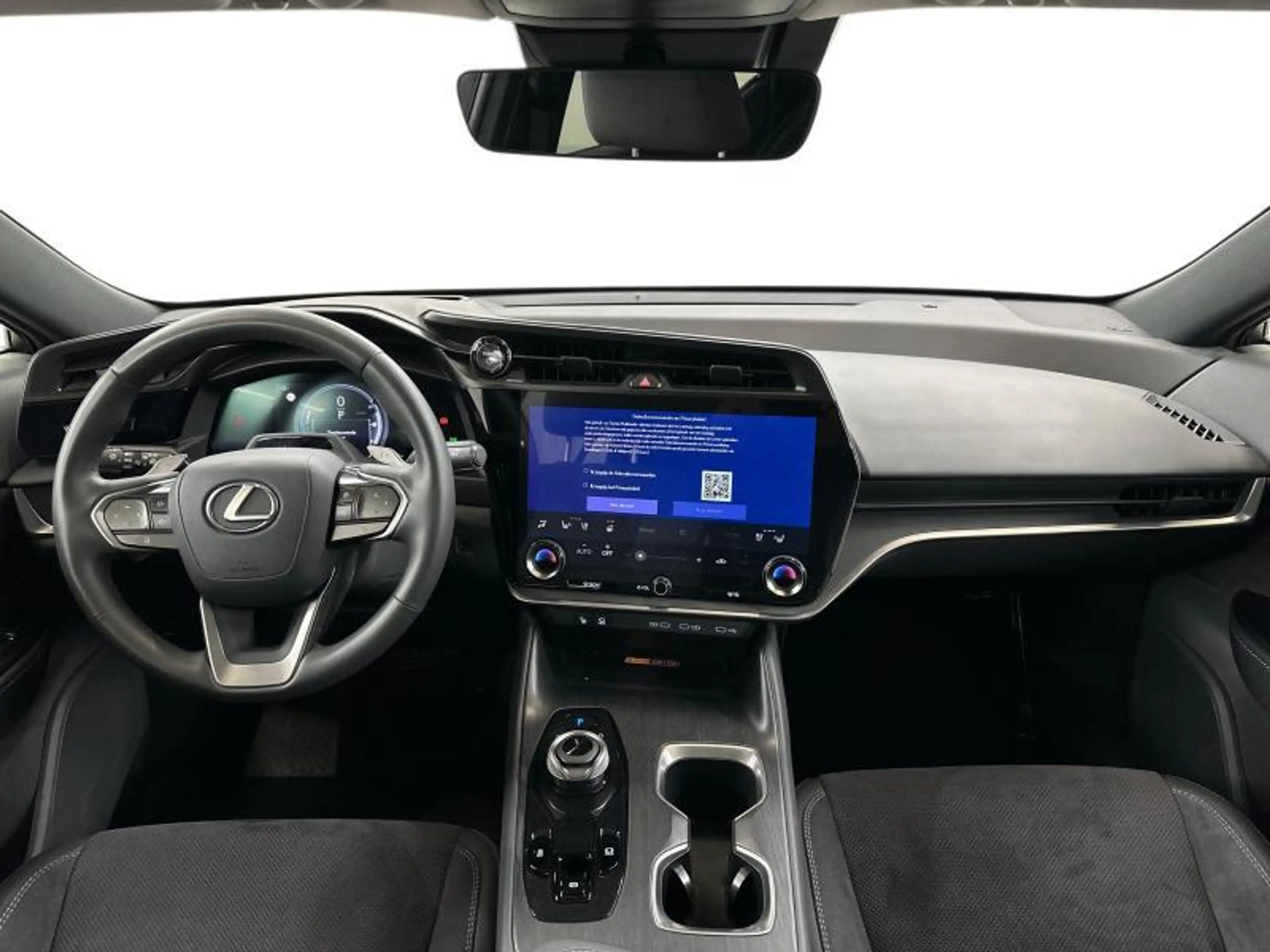 Lexus RZ Privilege Line AWD — photo 7