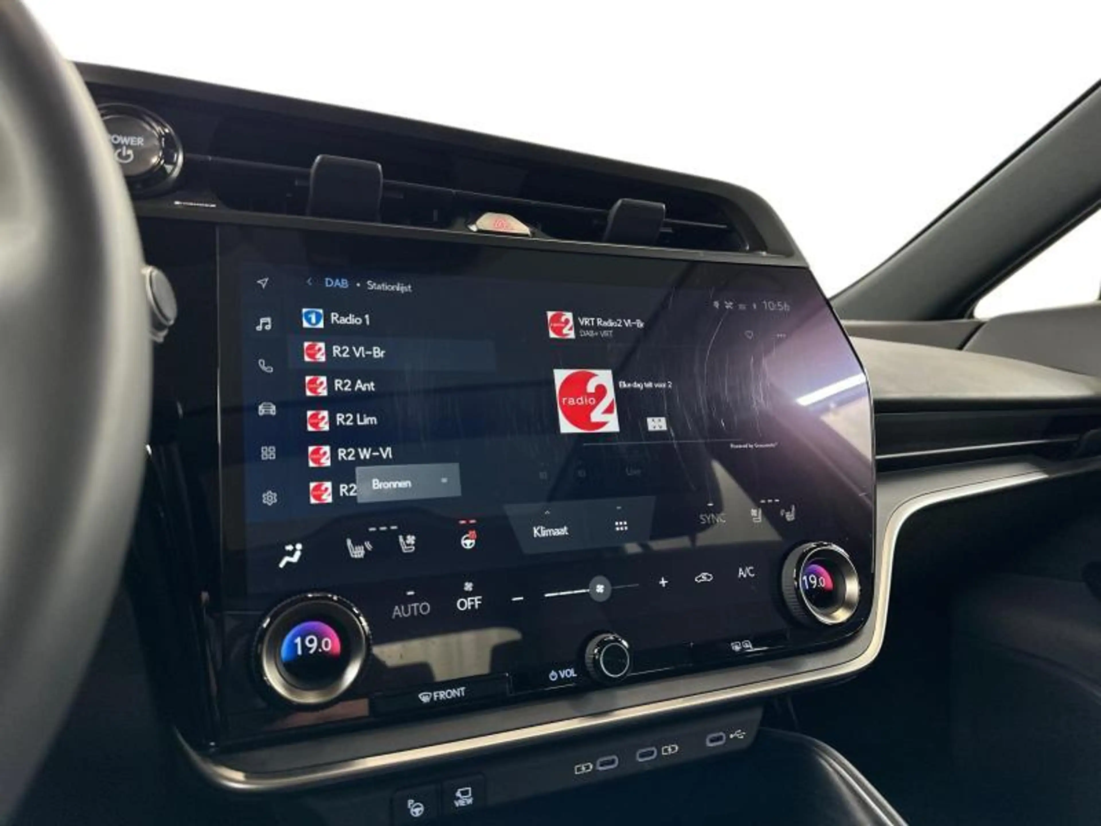 Lexus RZ Privilege Line AWD — photo 11