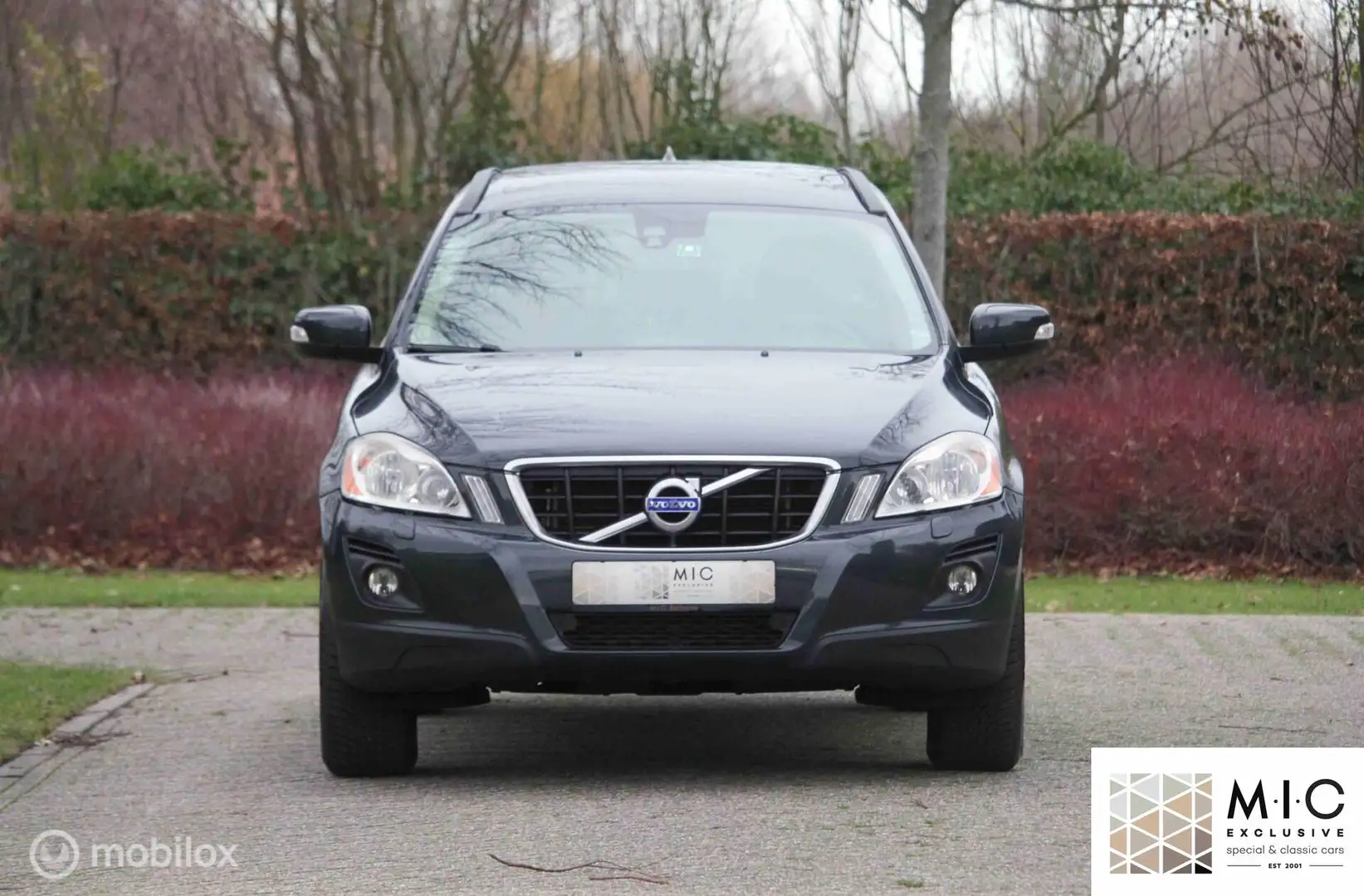 Volvo XC60 3.0 T6 Momentum | Zwitserse btw auto | Inr. mog. Grau - 2