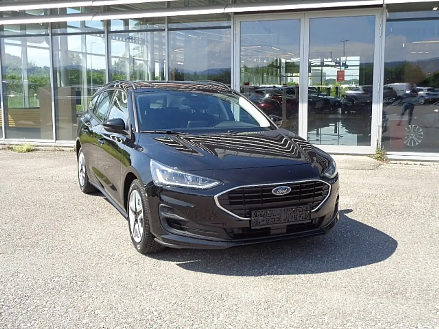 Ford Focus Traveller 1,5 EcoBlue *LED *NAVI Schwarz - 2