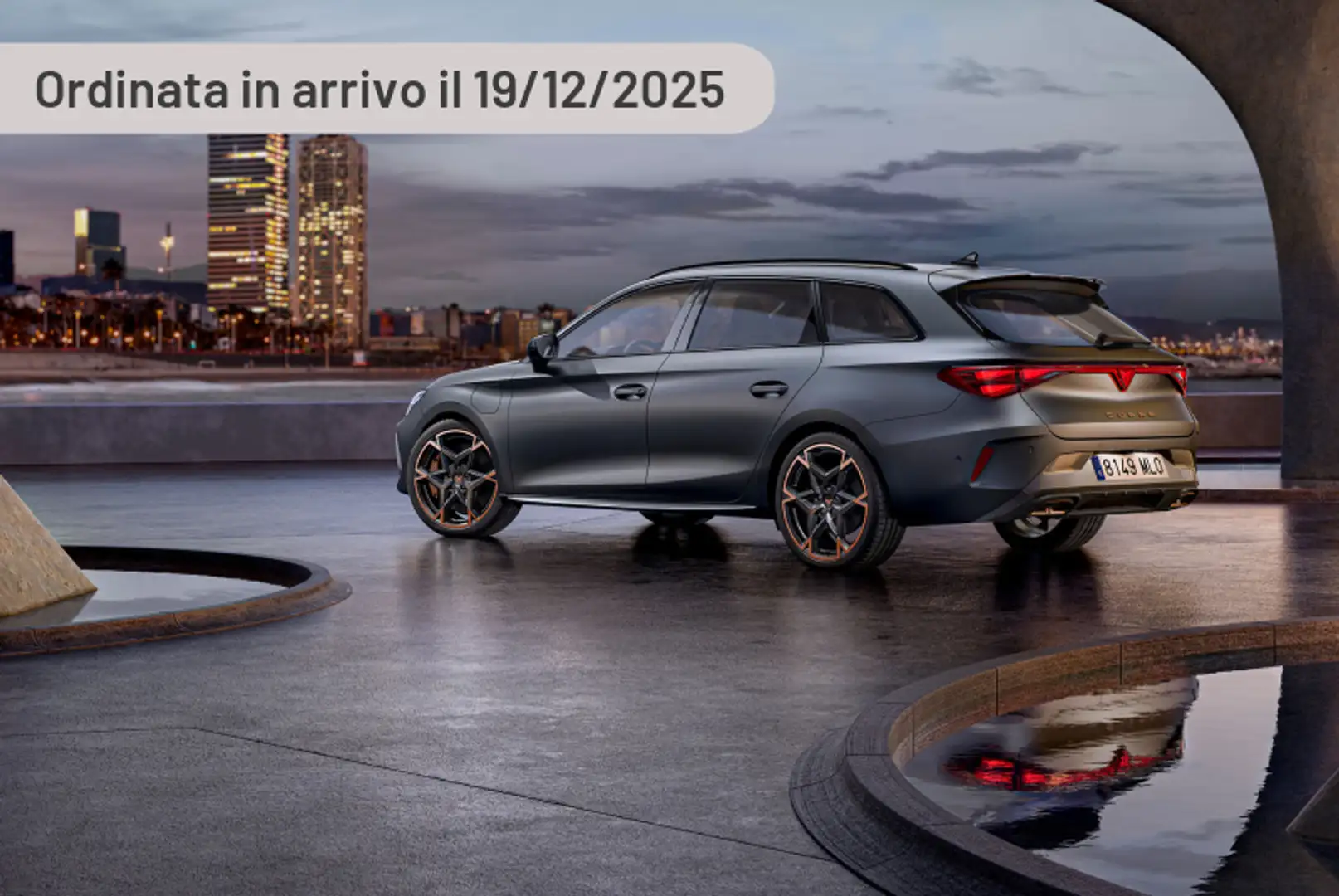 CUPRA Leon Sportstourer 1.5 Hybrid 150 CV DSG Argento - 1