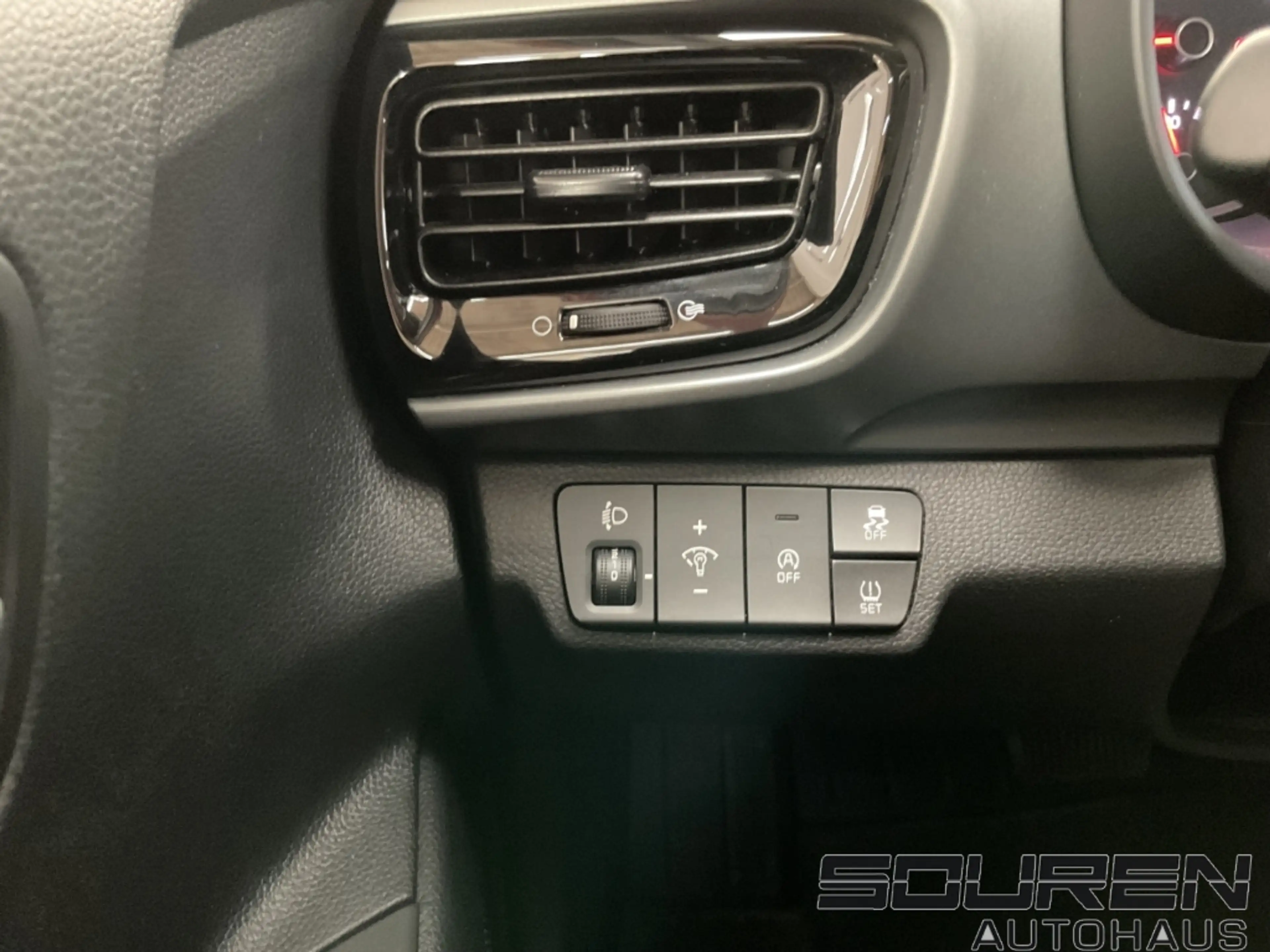 Kia Stonic 1.0 T-GDI DCT VISION NAVI Allwetterreifen — photo 14