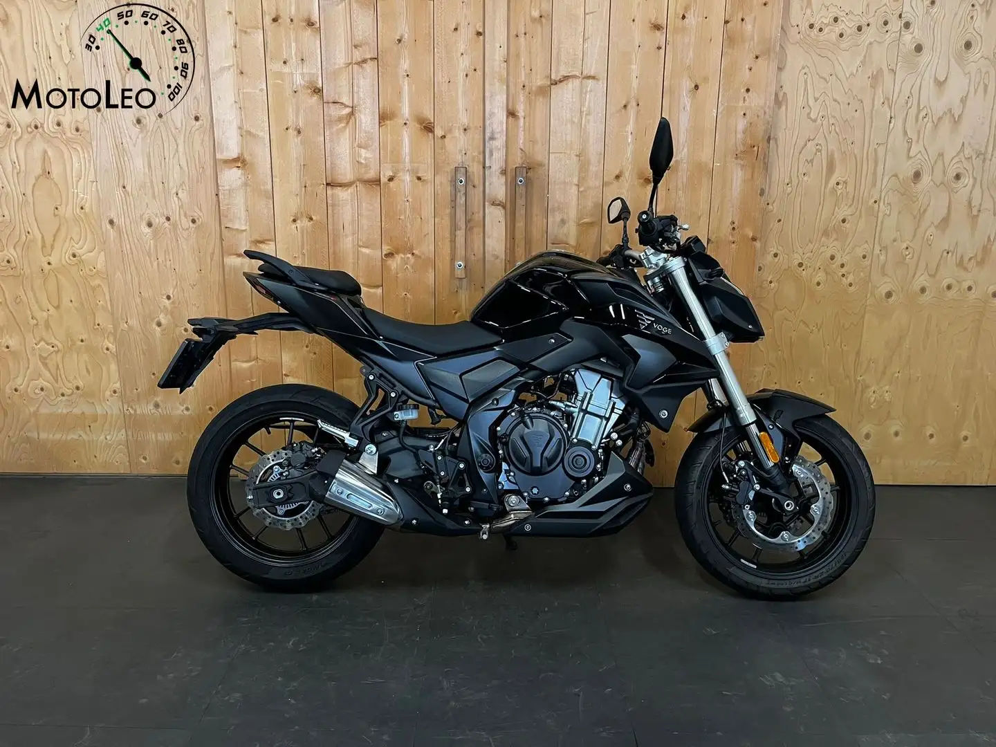Voge 500R Negro - 1