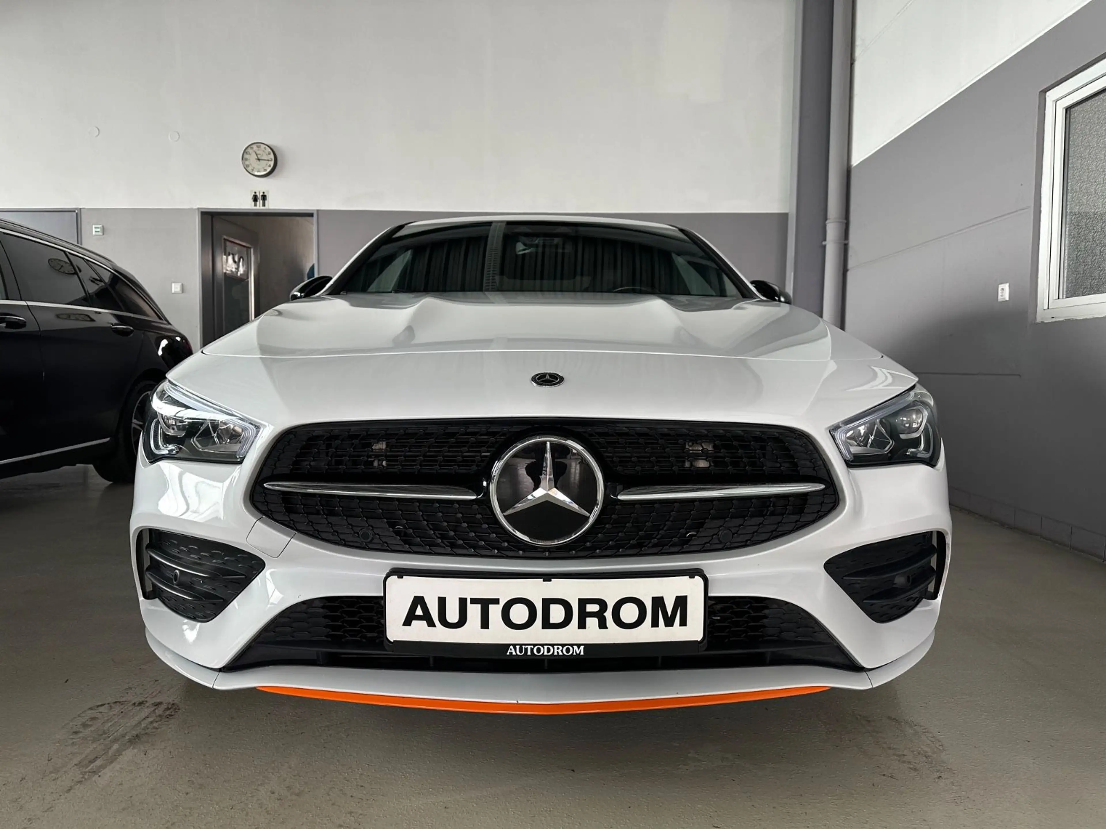 Mercedes-Benz CLA 220 Orange Edition1/AMG-Line/Kamera — photo 2