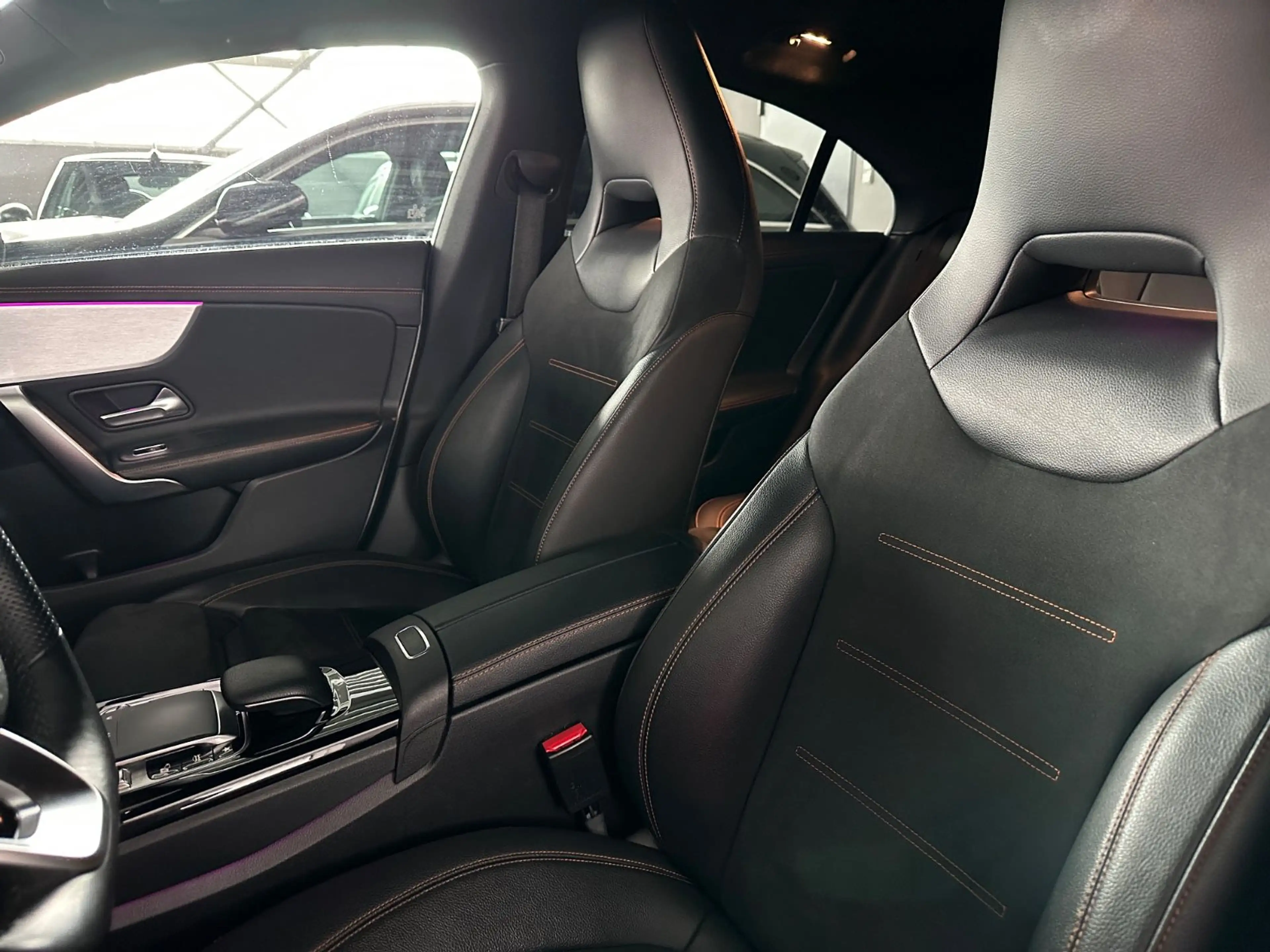 Mercedes-Benz CLA 220 Orange Edition1/AMG-Line/Kamera — photo 14