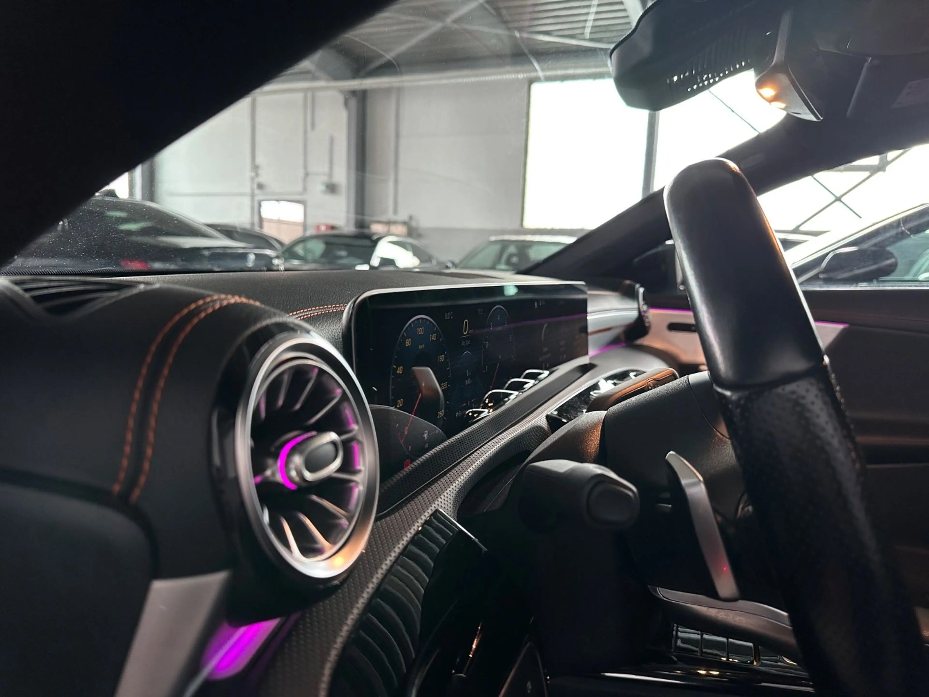 Mercedes-Benz CLA 220 Orange Edition1/AMG-Line/Kamera — photo 12