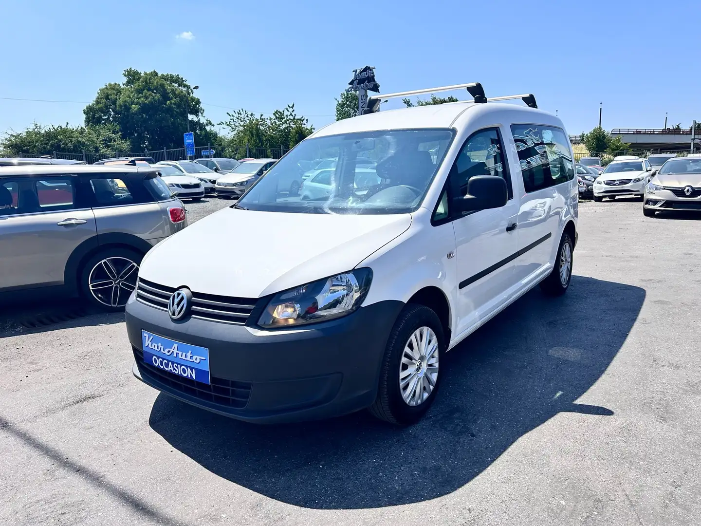Volkswagen Caddy Life 1.2 TSI * UTILITAIRE *5 PLACES* Wit - 2