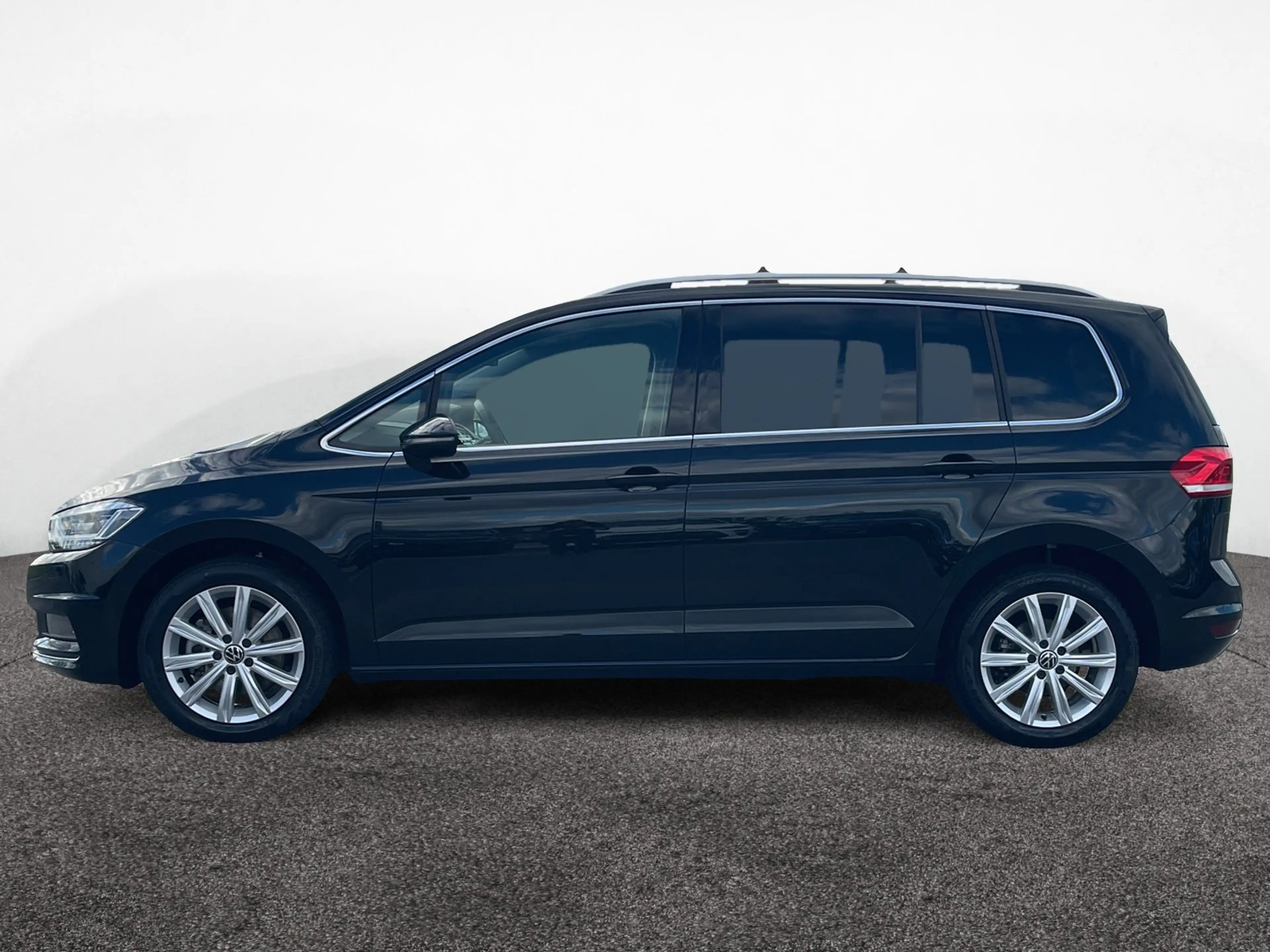 Volkswagen Touran Highline TSI DSG|7 SITZE|AHK|el.HECK|NAVI — photo 4
