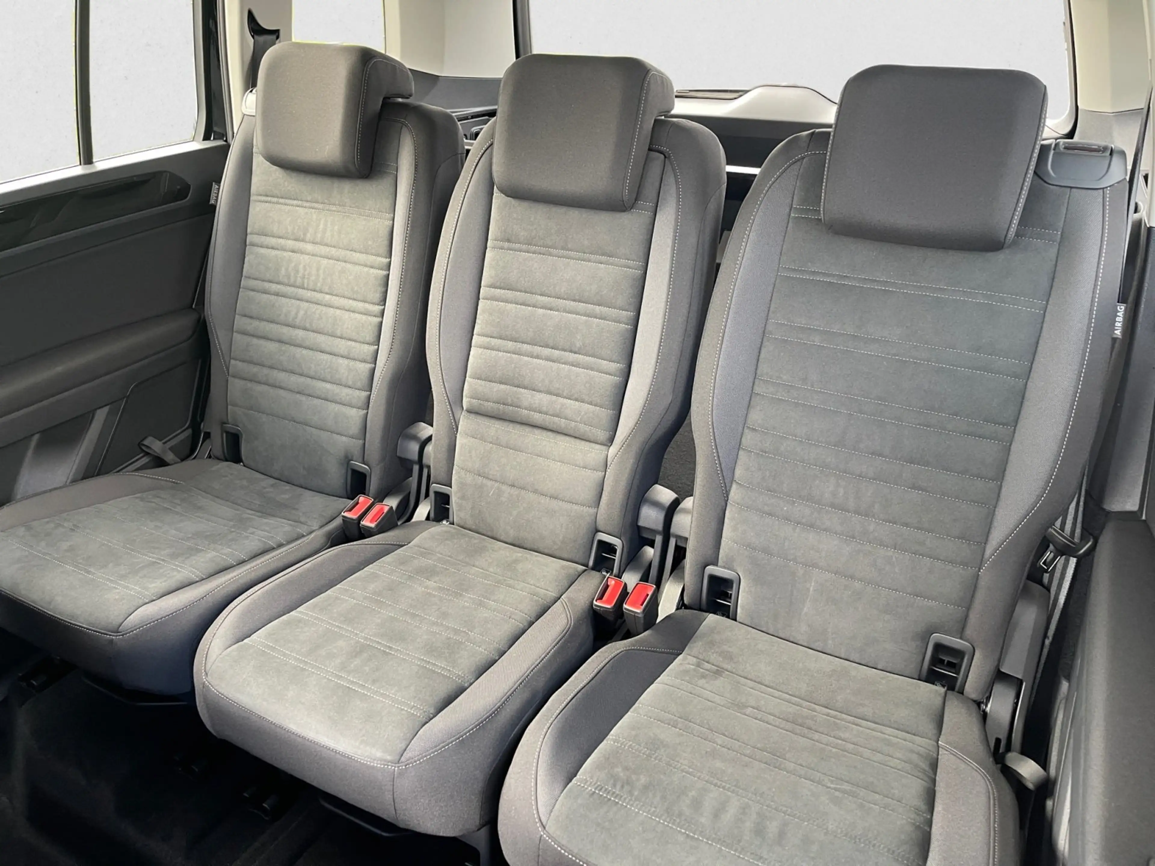 Volkswagen Touran Highline TSI DSG|7 SITZE|AHK|el.HECK|NAVI — photo 10