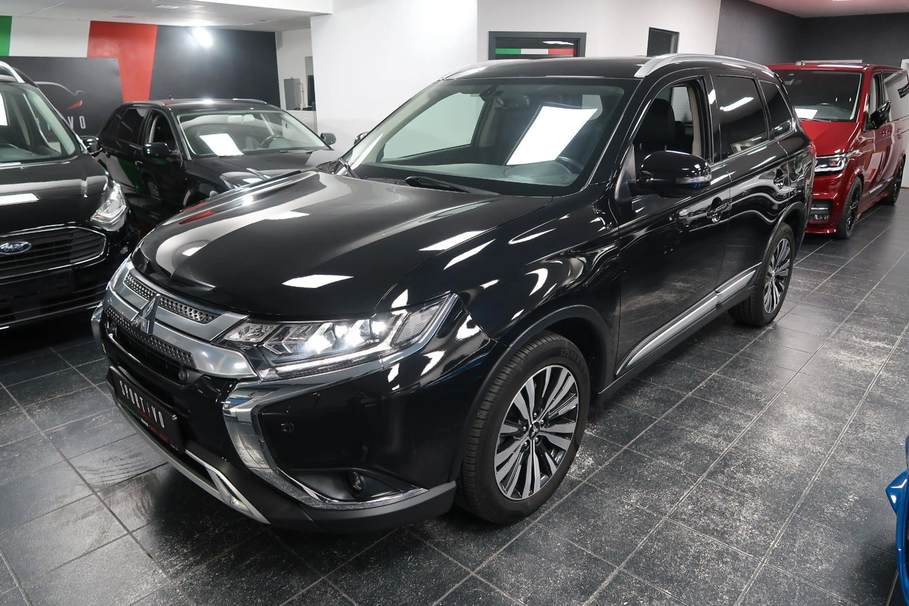 Mitsubishi Outlander 2.0 MIVEC Diamant Ed.+ ClearTec 4WD 1H