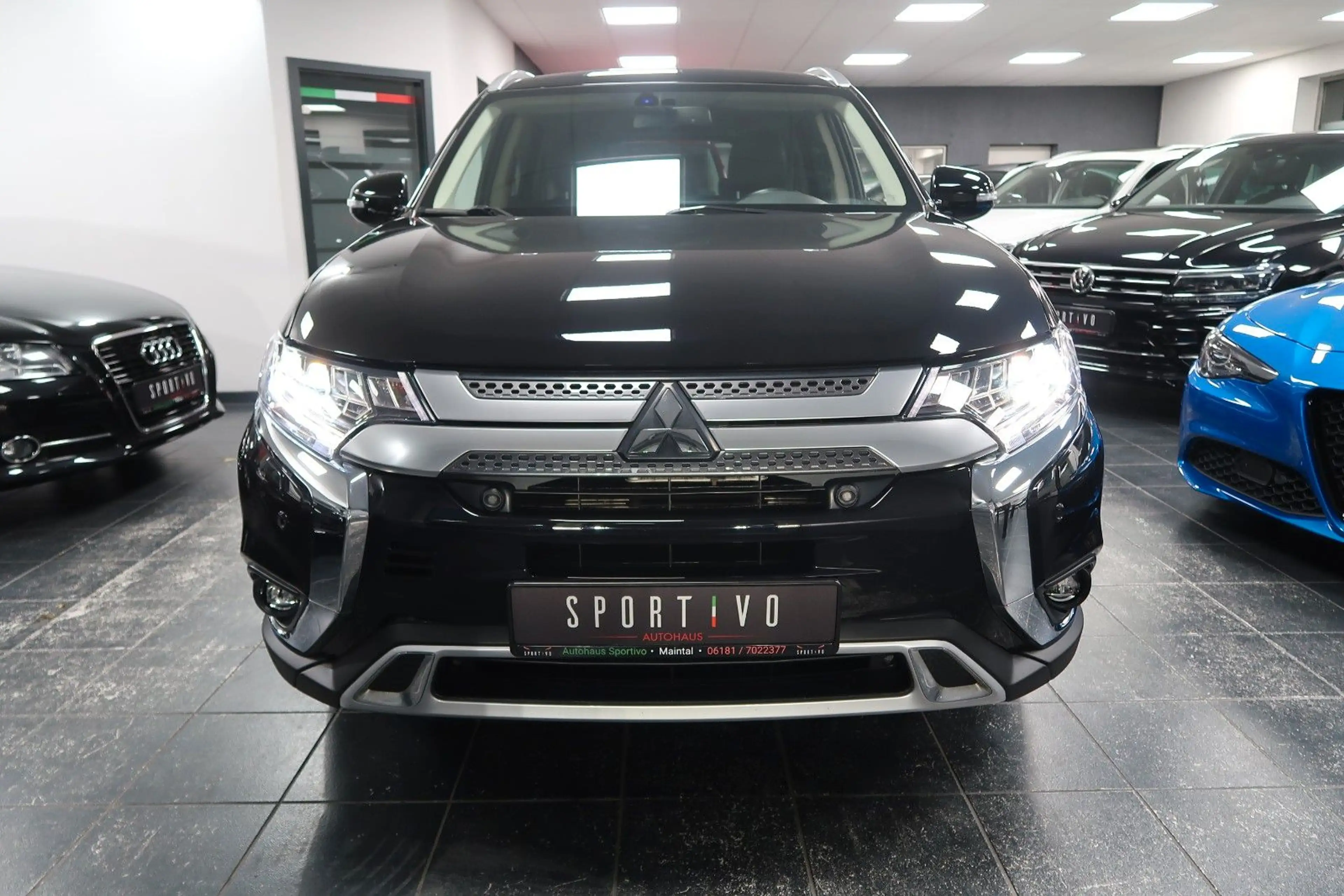 Mitsubishi Outlander 2.0 MIVEC Diamant Ed.+ ClearTec 4WD 1H — photo 2