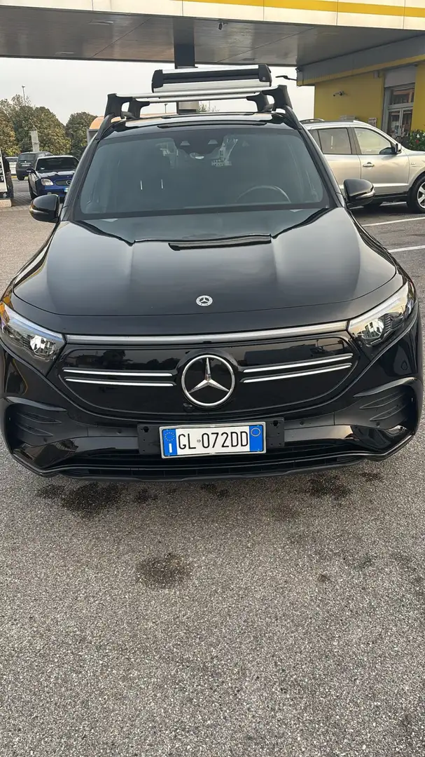 Mercedes-Benz EQB 300 Premium Pro - 1