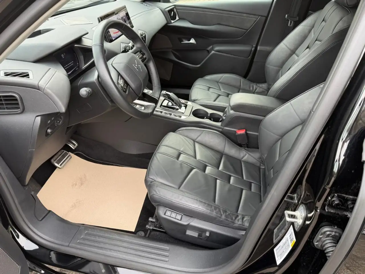 DS Automobiles DS 3 DS3 1.2 PureTech 130 Opera Automat. Navi Kamer 8