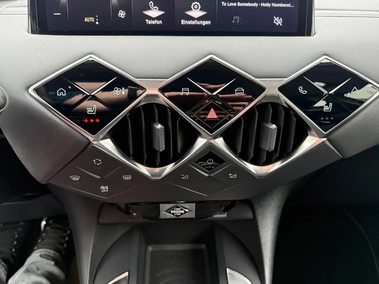 DS Automobiles DS 3 DS3 1.2 PureTech 130 Opera Automat. Navi Kamer 19