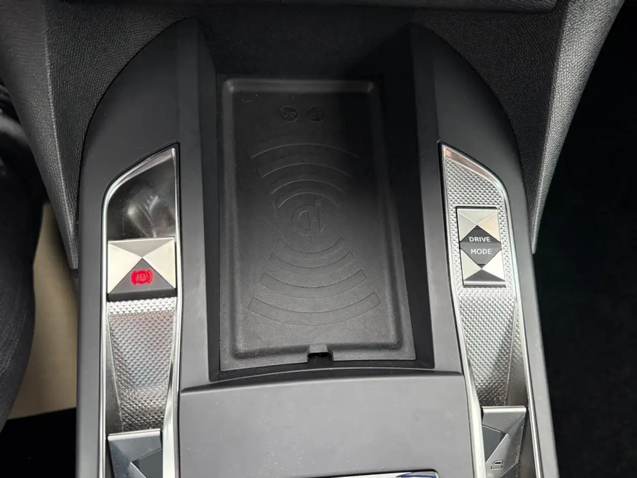 DS Automobiles DS 3 DS3 1.2 PureTech 130 Opera Automat. Navi Kamer 18