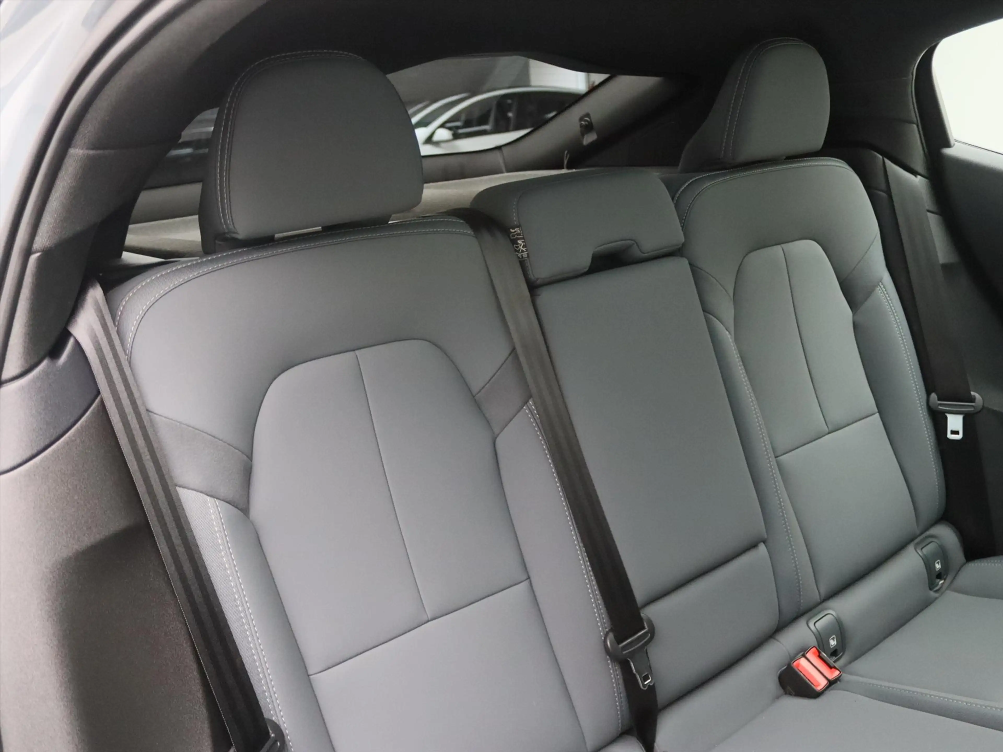 Polestar 2 Long Range Dual Motor 408pk 92% SoH [ PILOT PLUS+P — photo 14