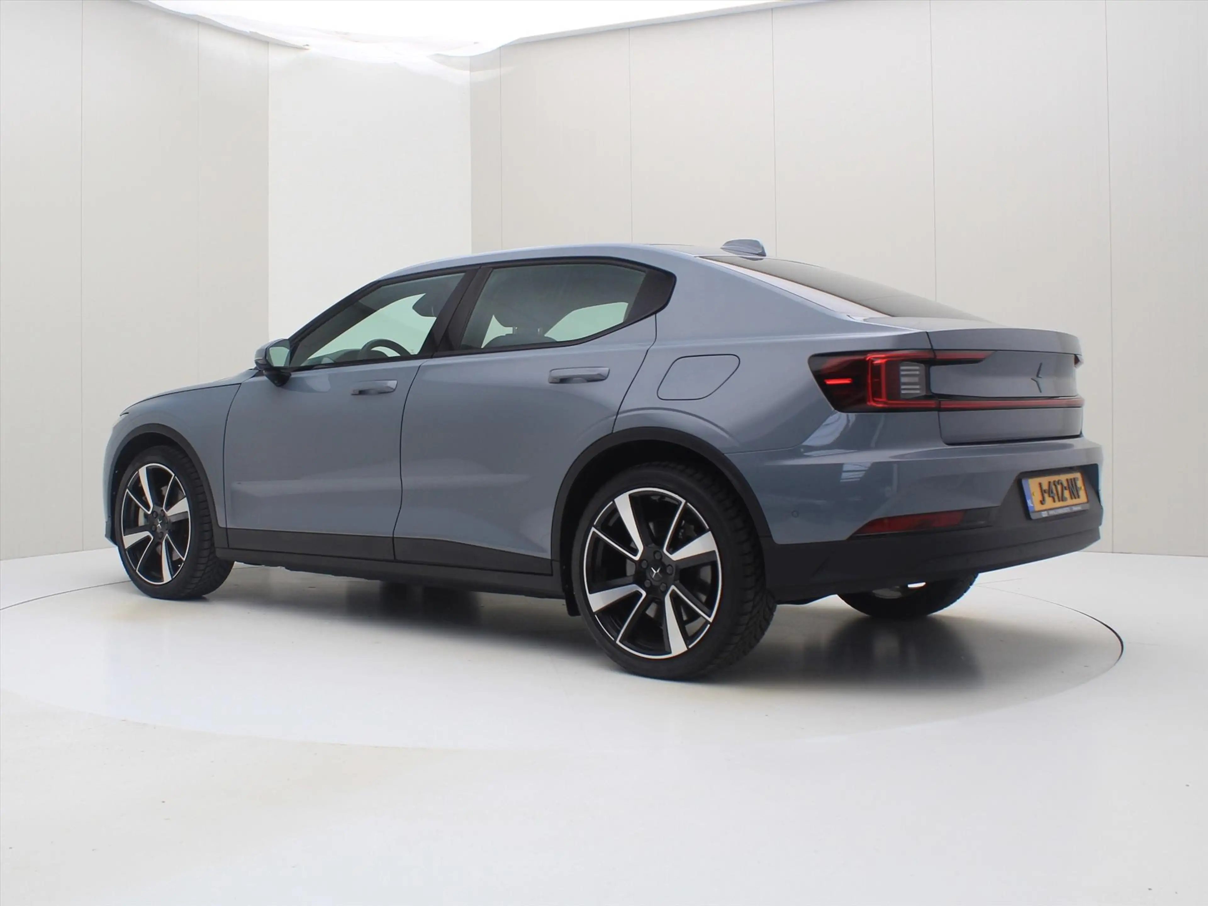 Polestar 2 Long Range Dual Motor 408pk 92% SoH [ PILOT PLUS+P — photo 3