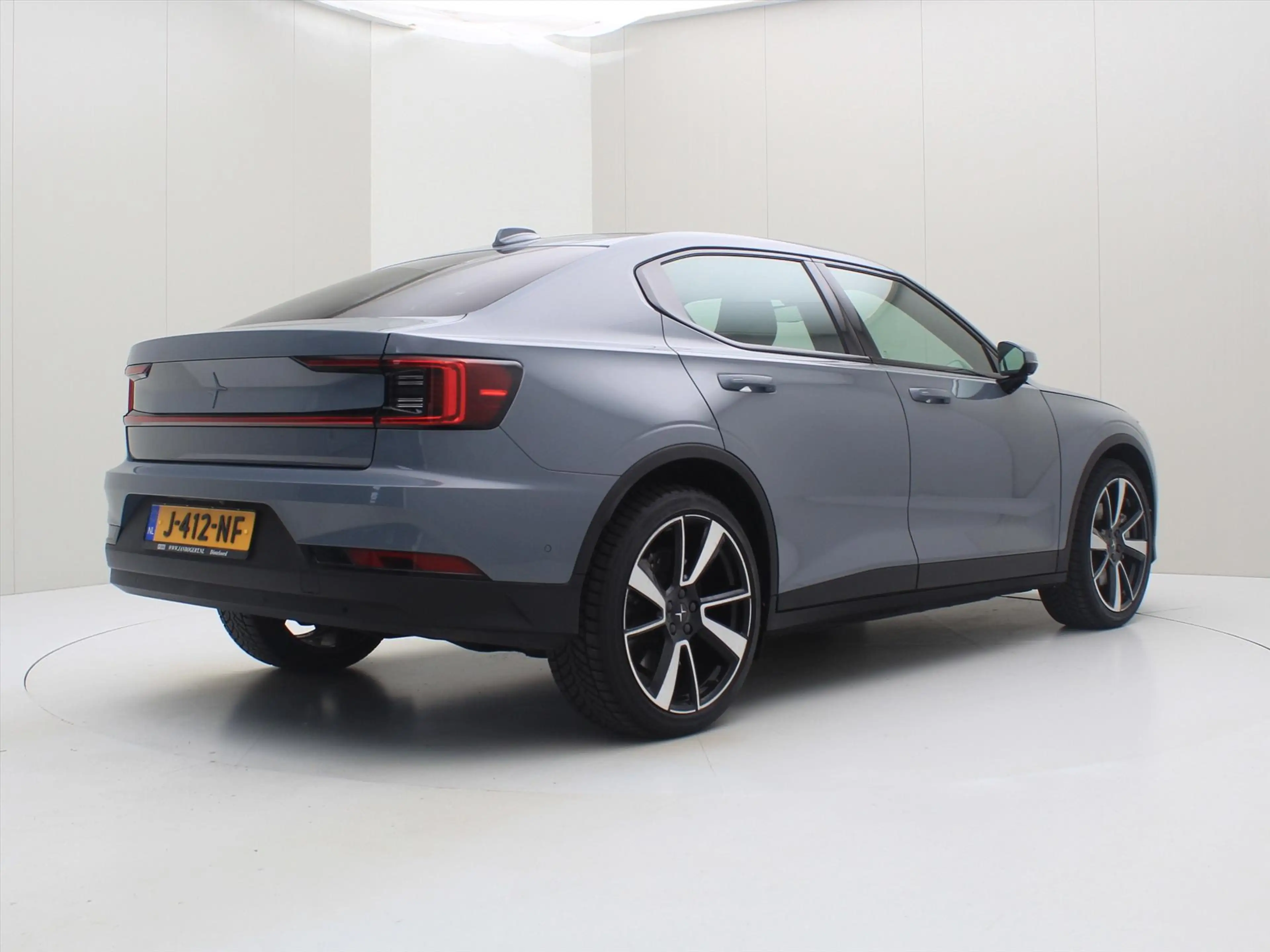 Polestar 2 Long Range Dual Motor 408pk 92% SoH [ PILOT PLUS+P — photo 2