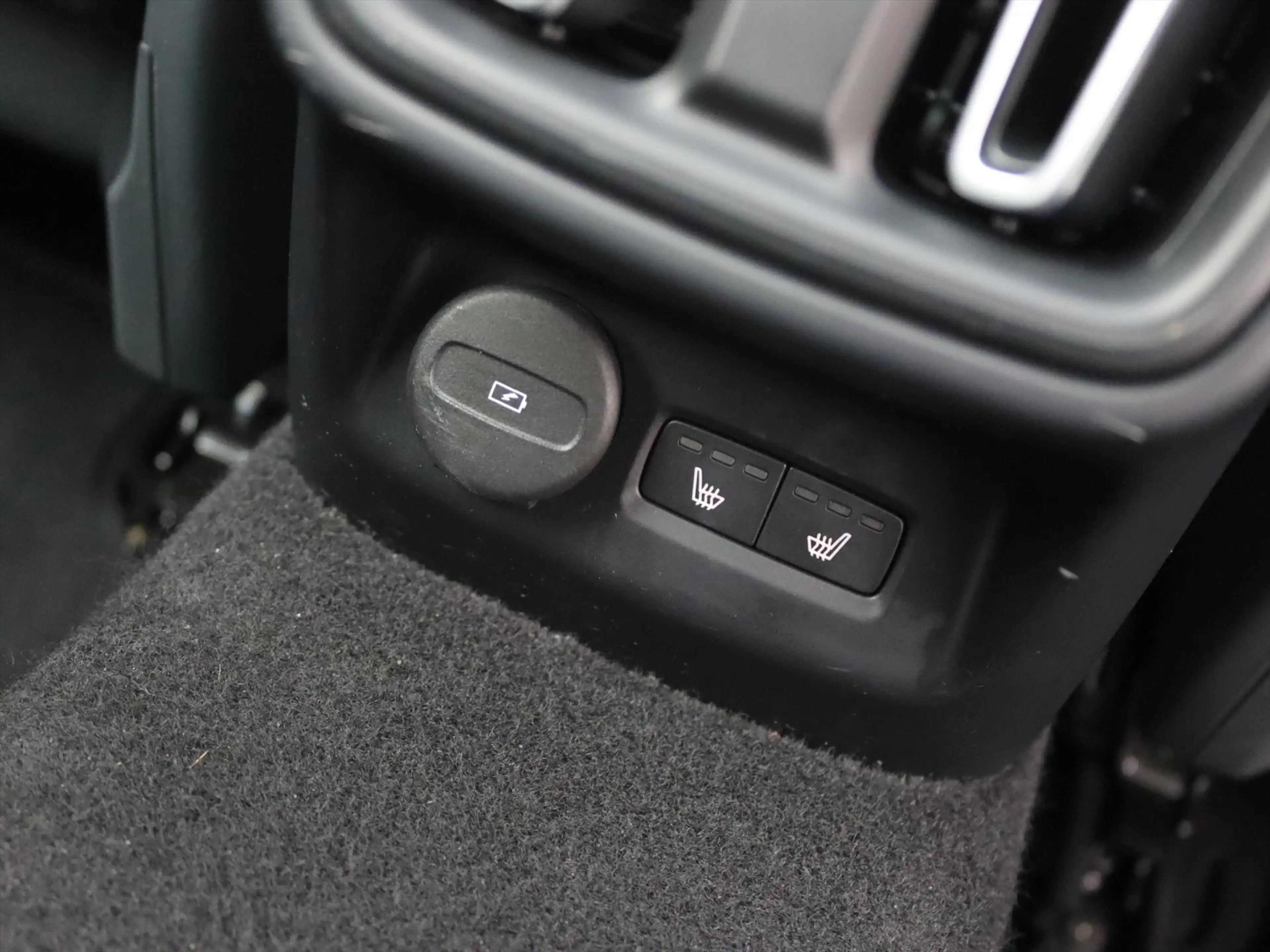 Polestar 2 Long Range Dual Motor 408pk 92% SoH [ PILOT PLUS+P — photo 38