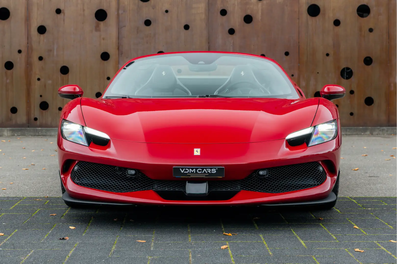 Ferrari 296 GTS 3.0 V6 | 1e Eigenaar | ACC | CarPlay | AFS | MyFer Rood - 2