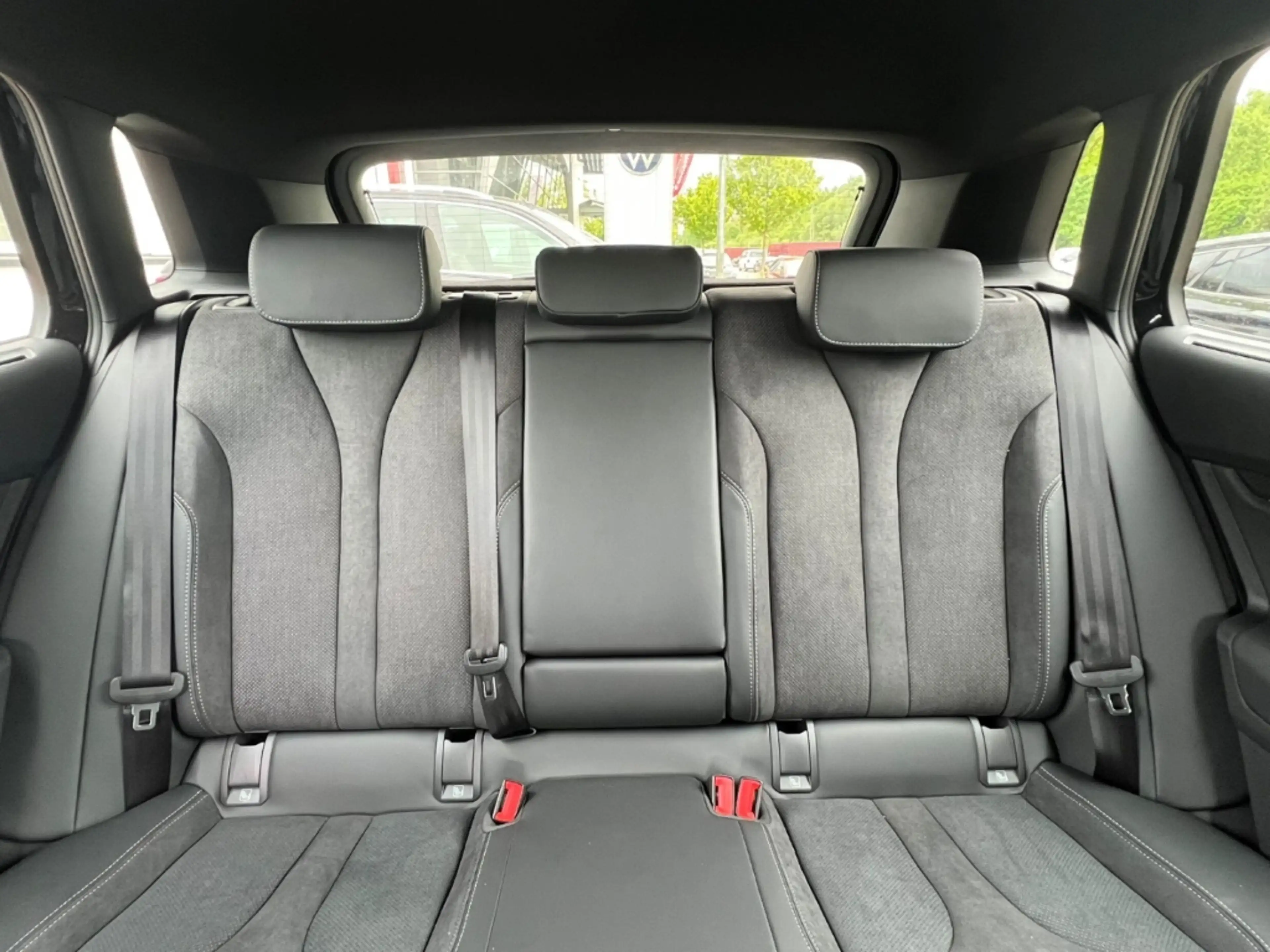 Skoda Elroq 85 Sportline AHK*Plus*MTRX*ACC*Kamera*KEY!! — photo 9