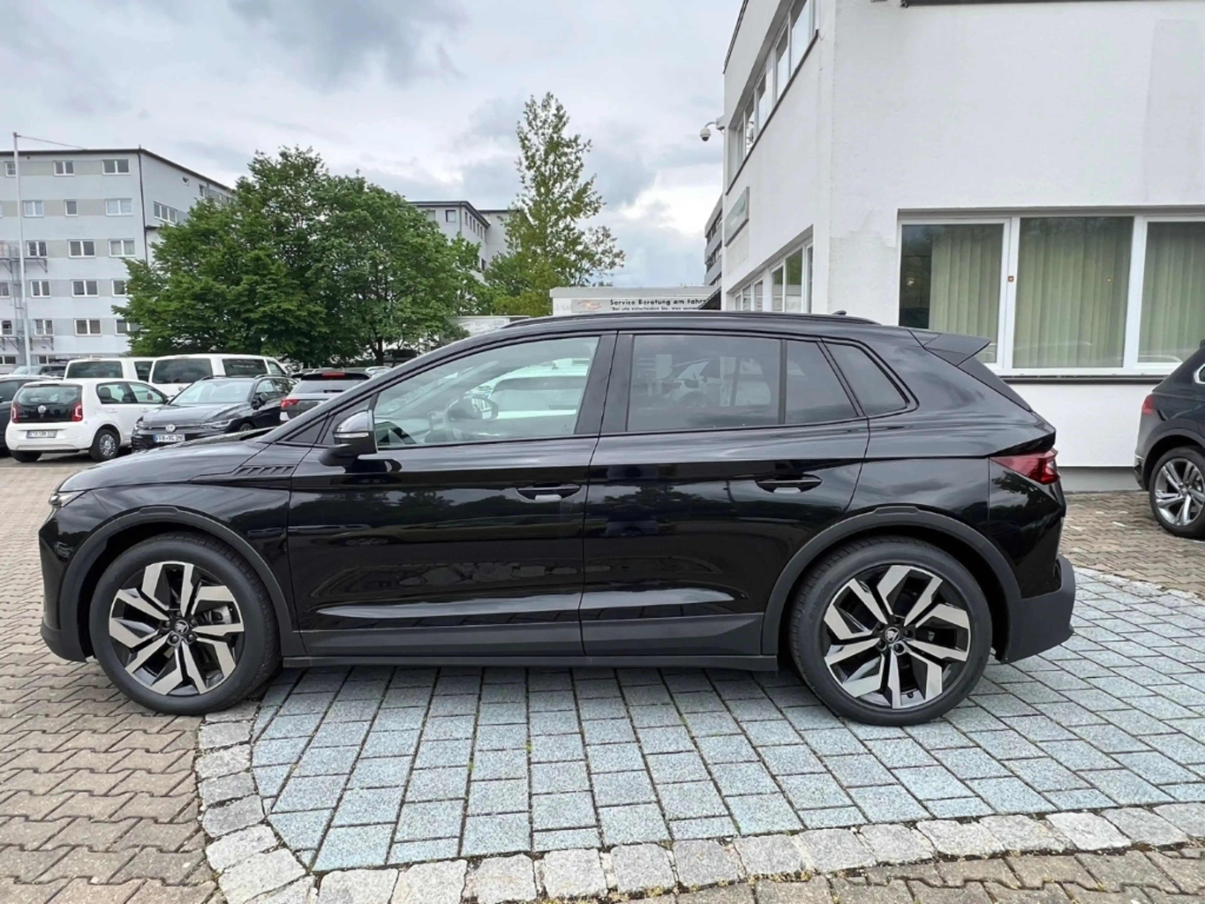 Skoda Elroq 85 Sportline AHK*Plus*MTRX*ACC*Kamera*KEY!! — photo 3