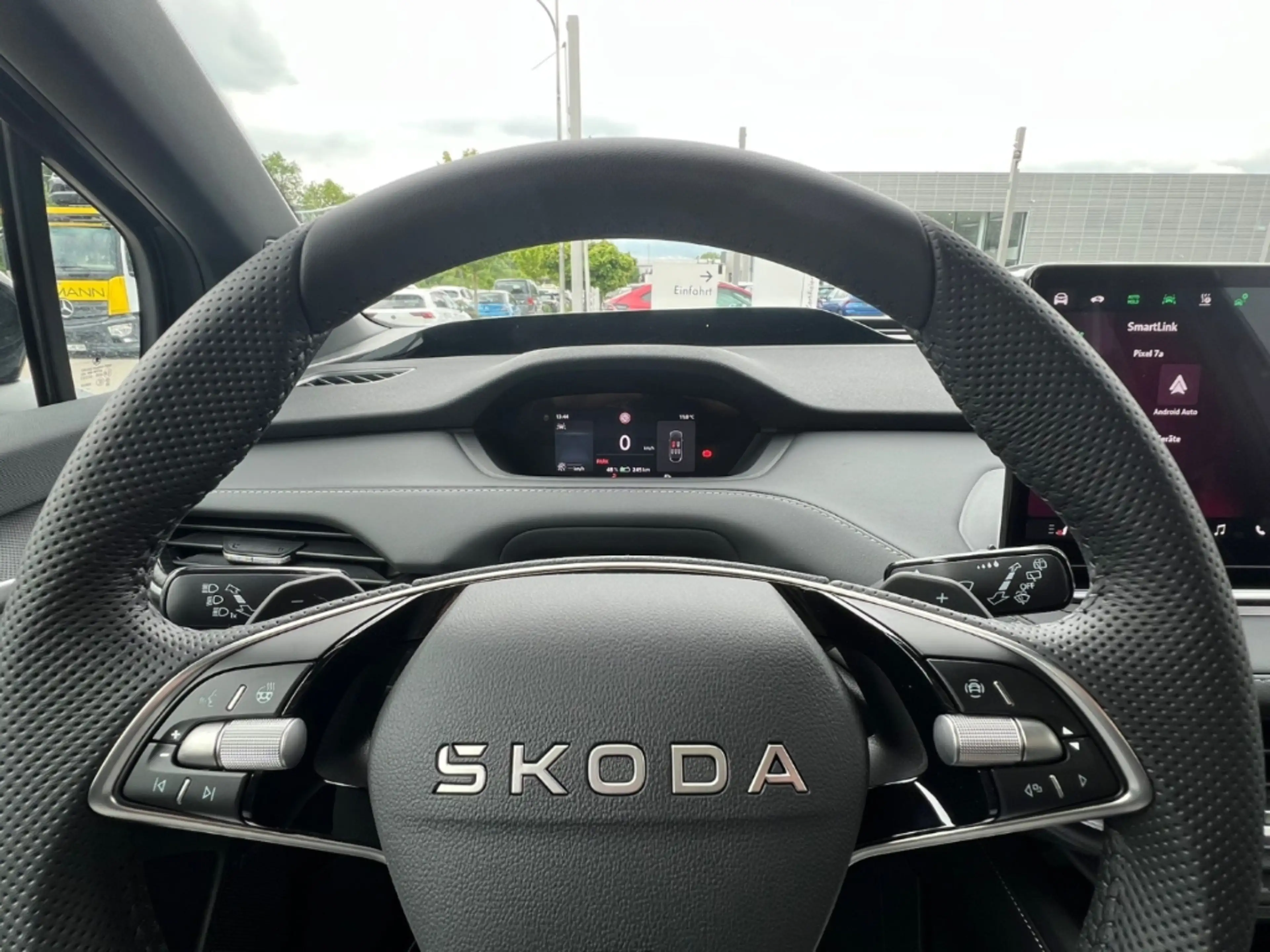 Skoda Elroq 85 Sportline AHK*Plus*MTRX*ACC*Kamera*KEY!! — photo 11