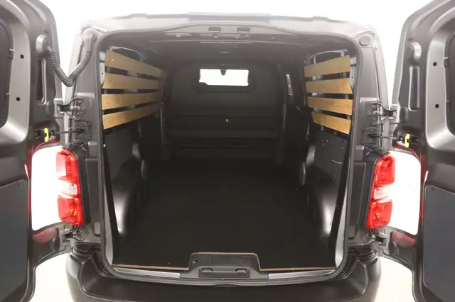 Peugeot Expert view 3