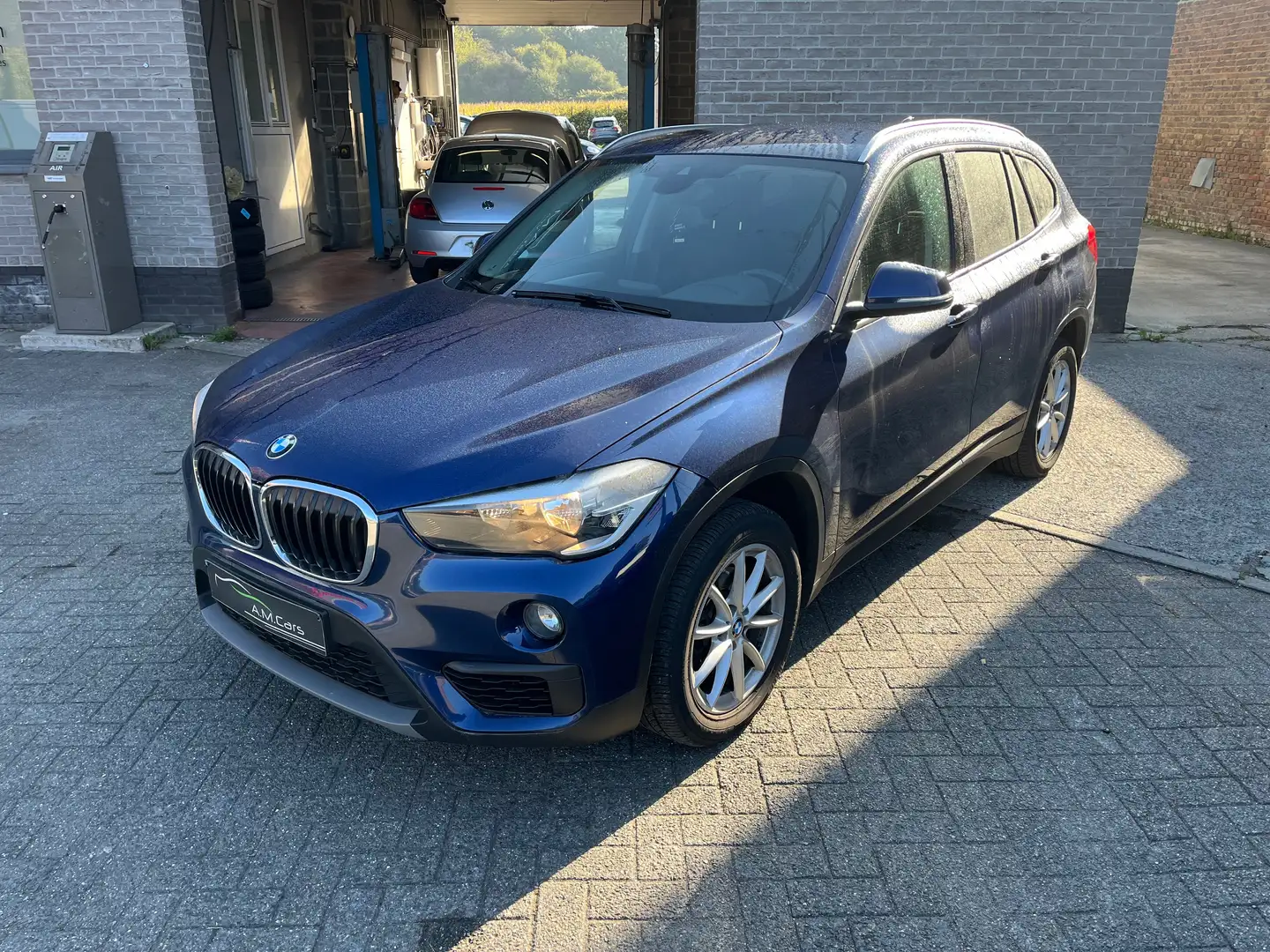 BMW X1 X1 1.5 d sDrive16 Blau - 1