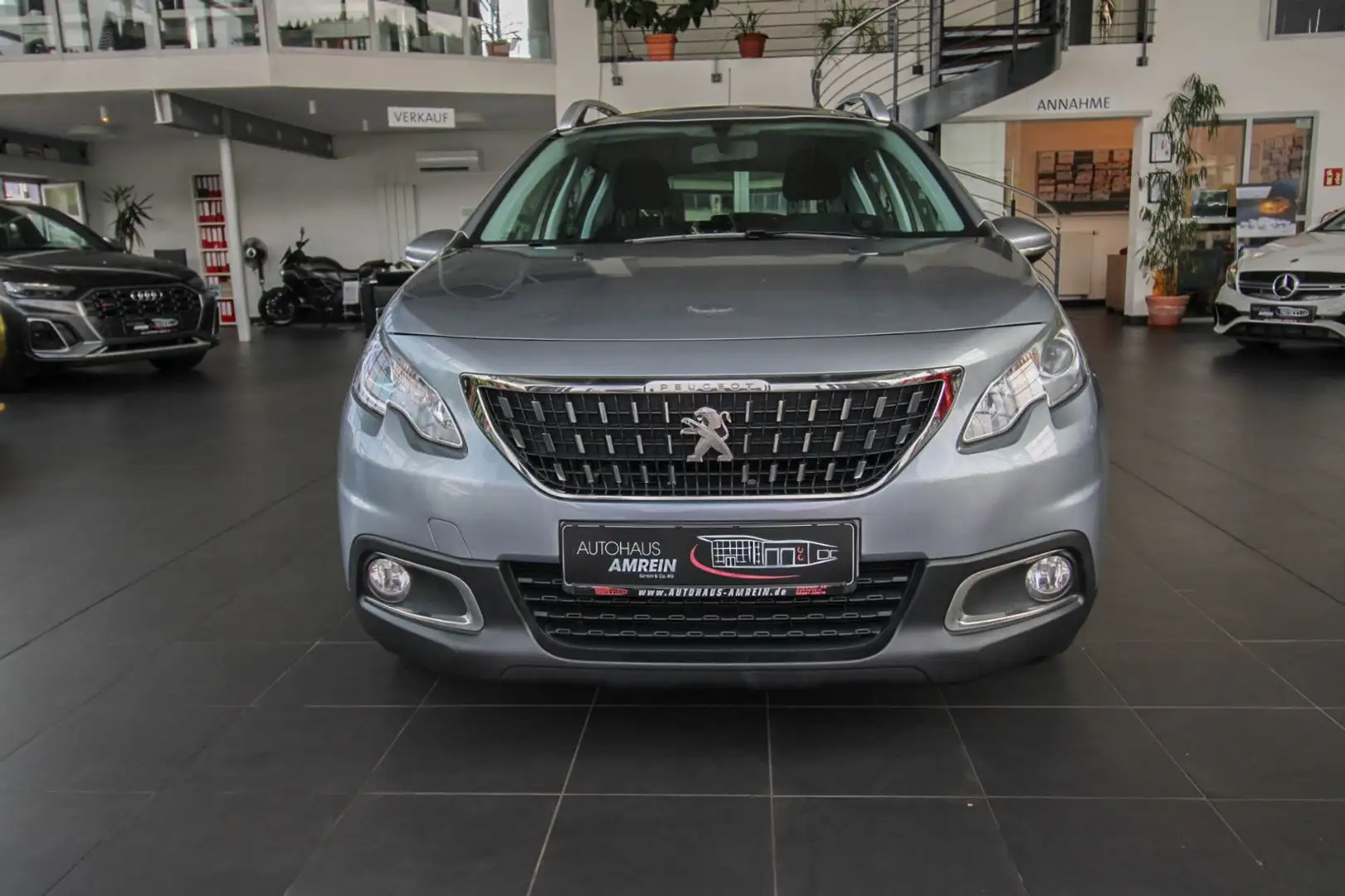 Peugeot 2008 Allure/Tempomat/SHZ/Kamera/Mirror Screen/ Grau - 2