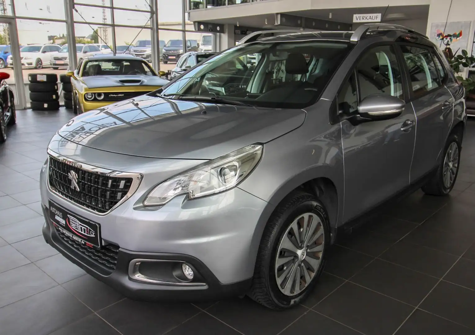 Peugeot 2008 Allure/Tempomat/SHZ/Kamera/Mirror Screen/ Grau - 1